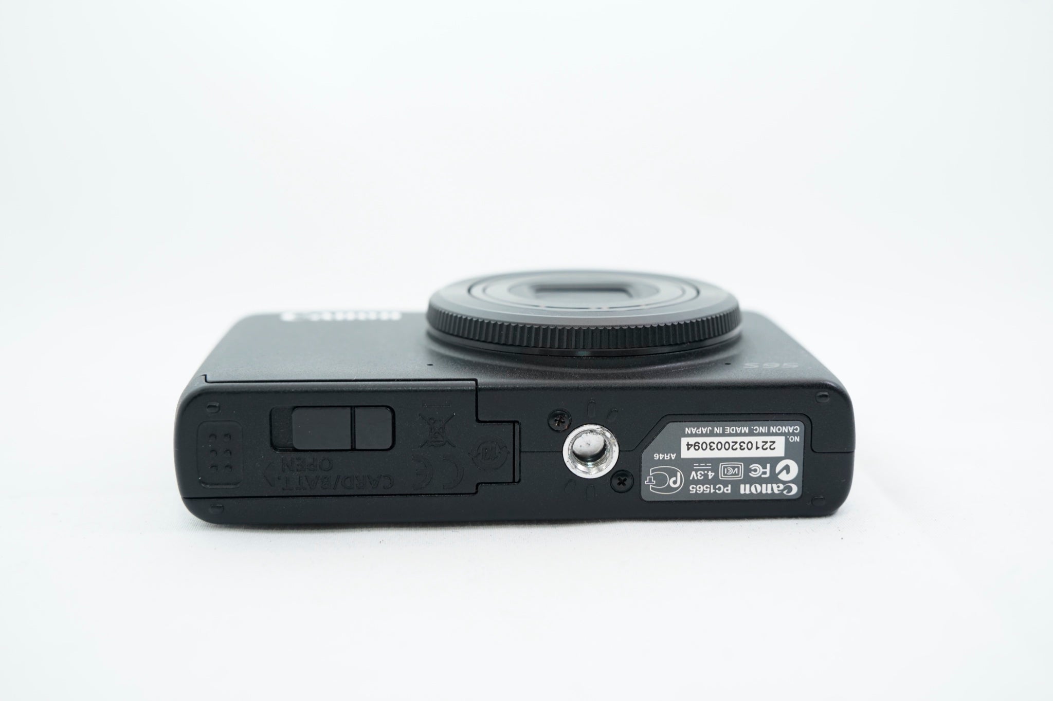 Canon PowerShot S95 ﾌﾞﾗｯｸ (221032003094)（付属：箱, バッテリー 充電器 付属）