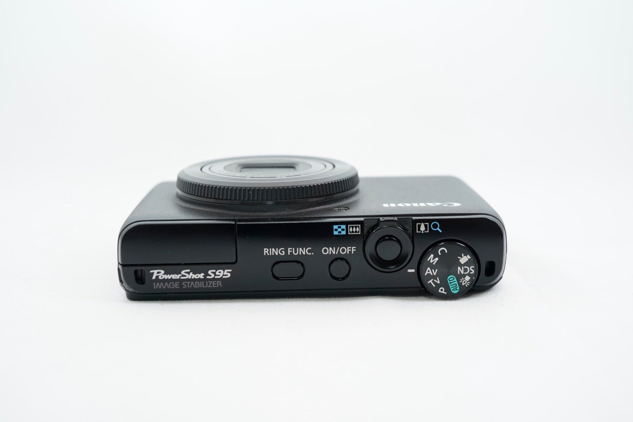 Canon PowerShot S95 ﾌﾞﾗｯｸ (221032003094)（付属：箱, バッテリー 充電器 付属）