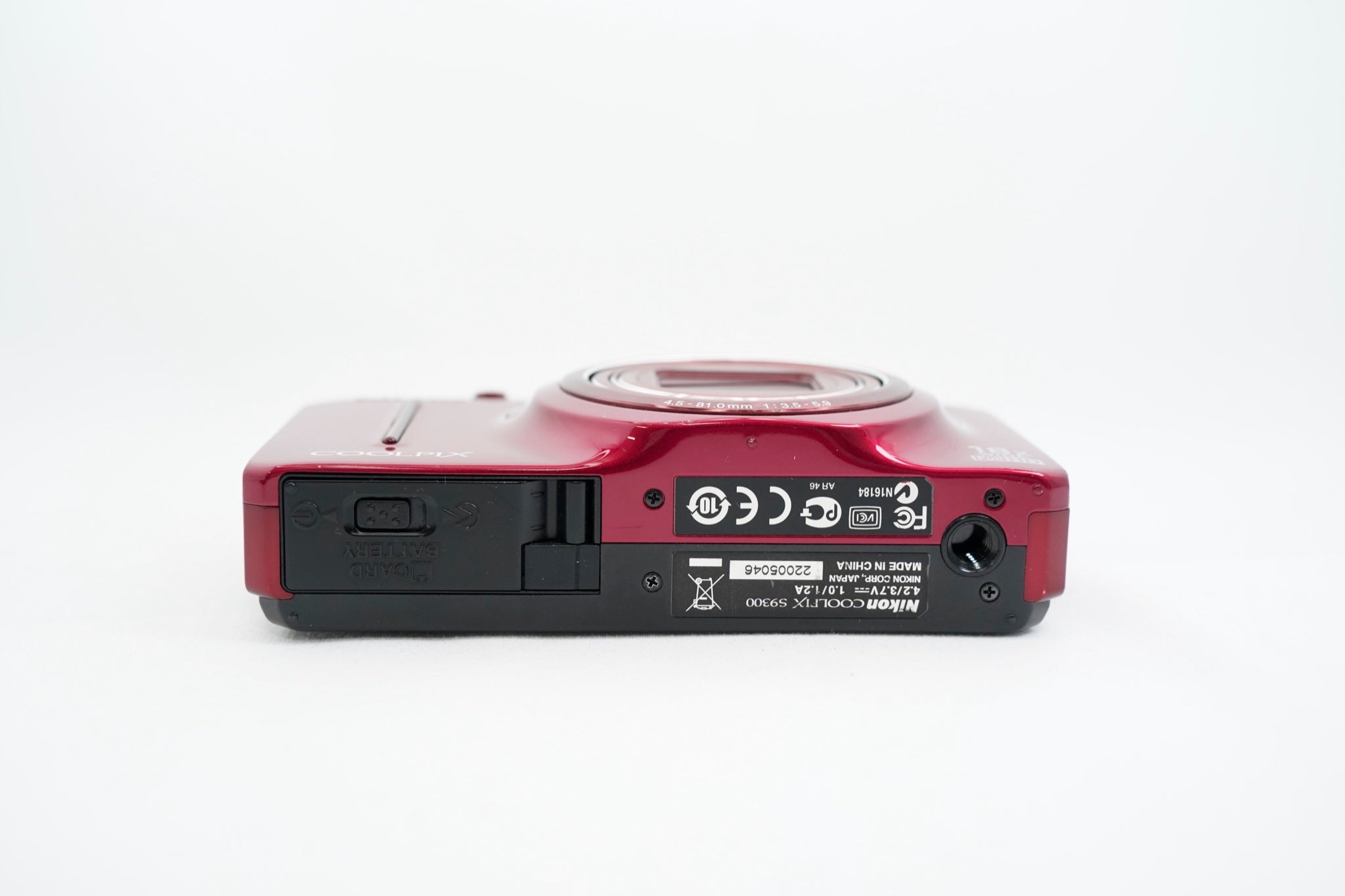 Nikon COOLPIX Ｓ　9300 バッテリー有り　ジャンク品 Nikon COOLPIX S9300 22005046（付属：バッテリー）