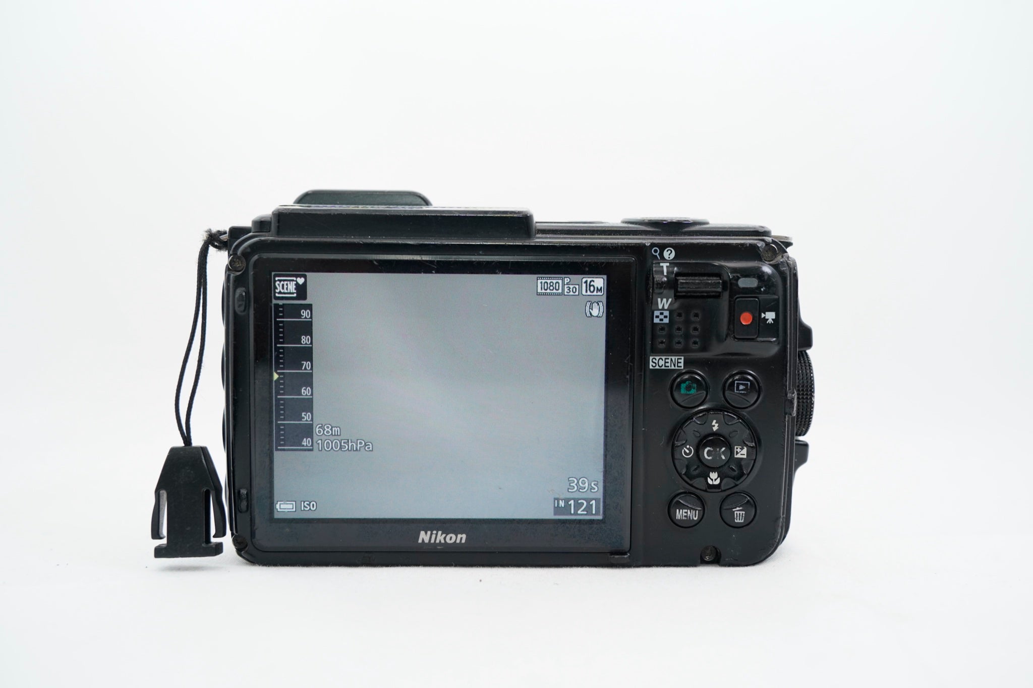 Nikon COOLPIX AW130（付属：ケーブル充電器）
