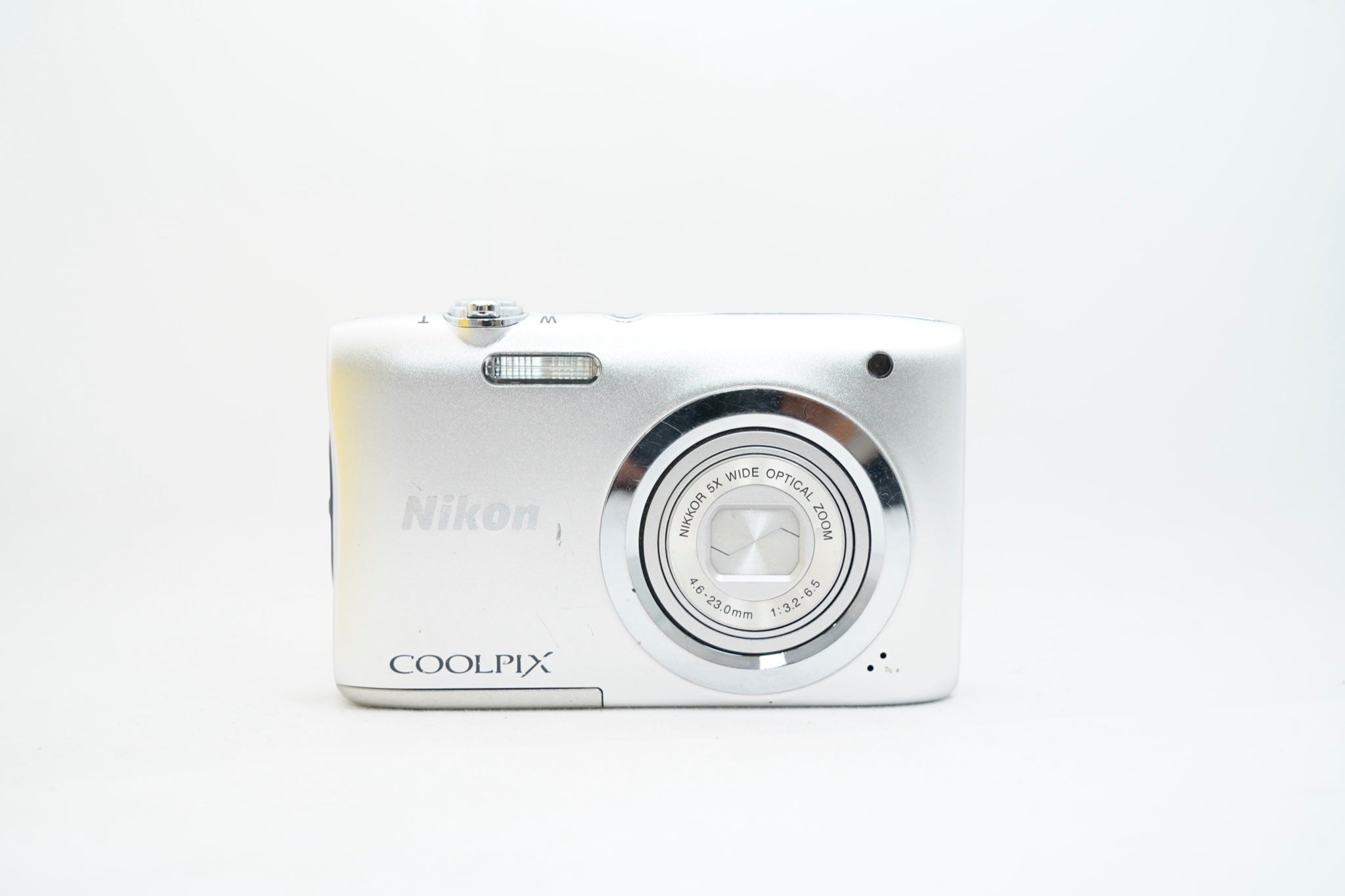 Nikon COOLPIX A100 シルバー（付属：バッテリー 充電器 付属, 箱）