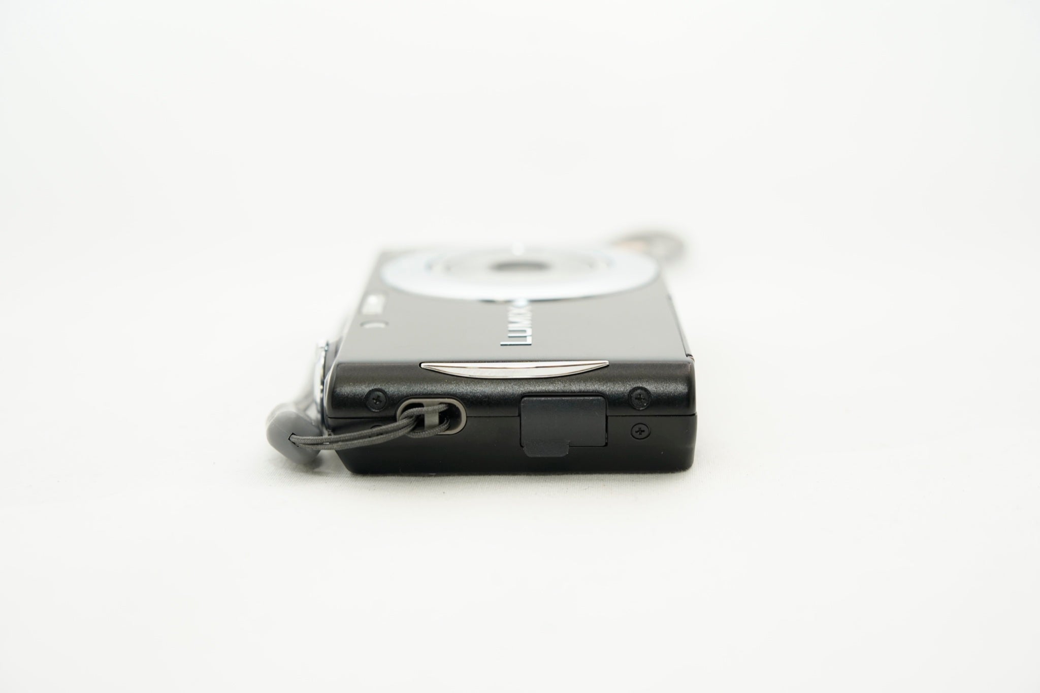 Panasonic LUMIX DMC-FH5 ブラック