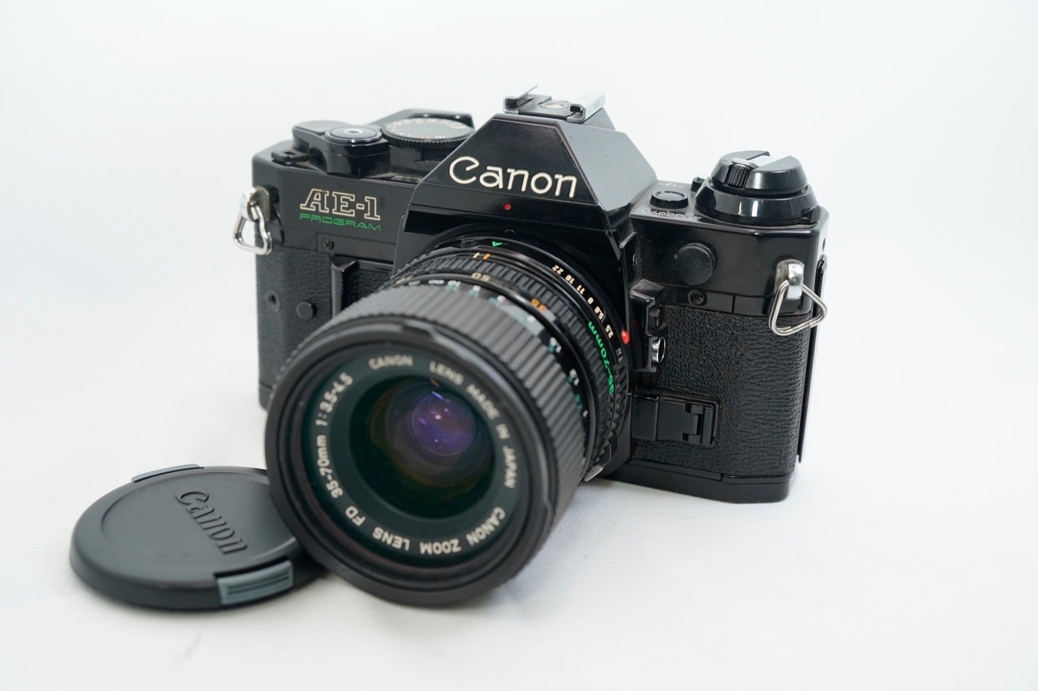 Canon AE-1 PROGRAM ﾌﾞﾗｯｸ / FD 35-70mm F3.5-4.5 / FD 70-150mm F4.5