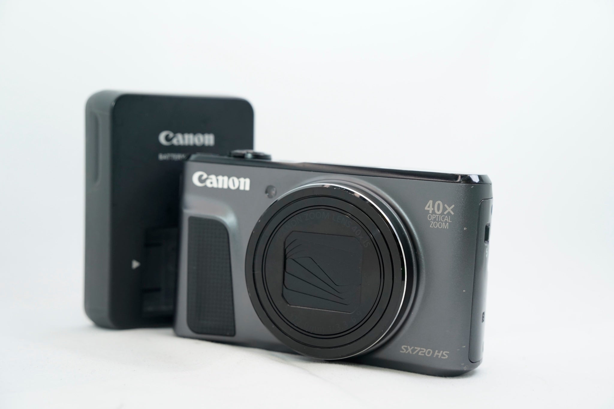 Canon PowerShot SX720 HS 311054000548（付属：バッテリー 充電器 付属）