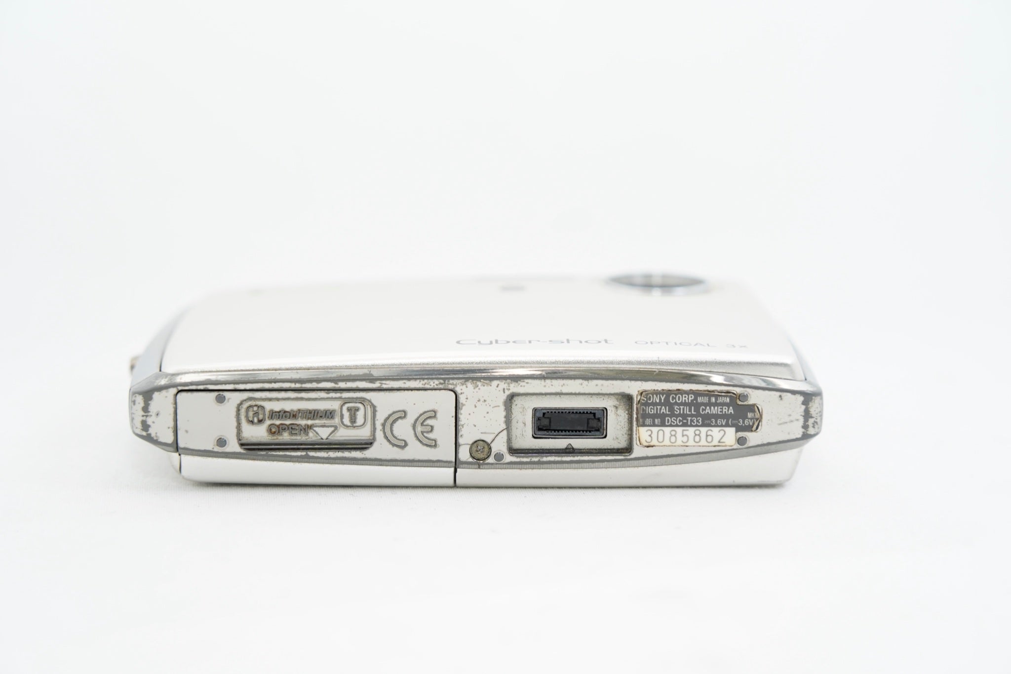 SONY Cyber Shot DSC-T33 シルバー 3085862（付属：箱, 充電器）