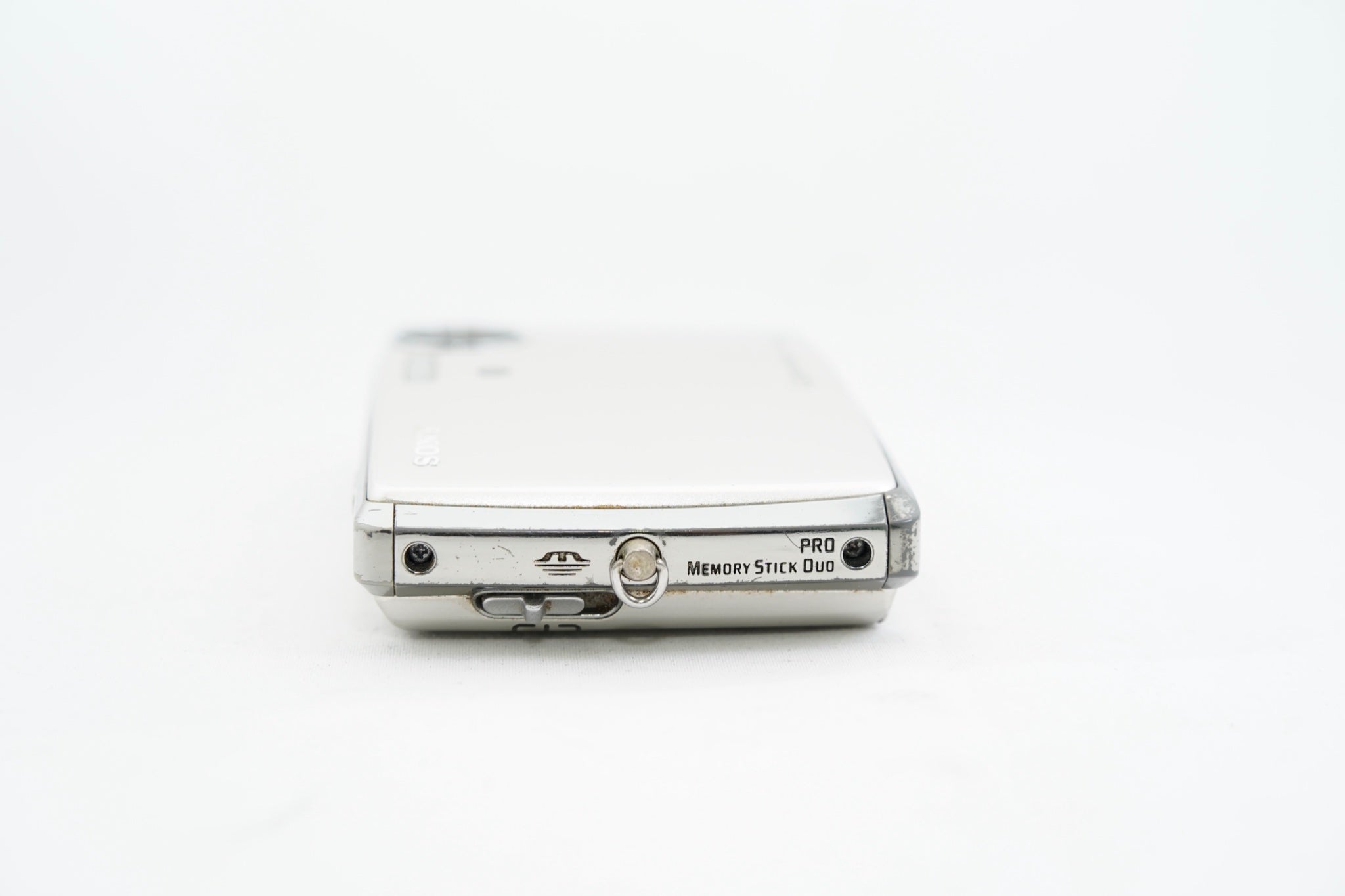 SONY Cyber Shot DSC-T33 シルバー 3085862（付属：箱, 充電器）