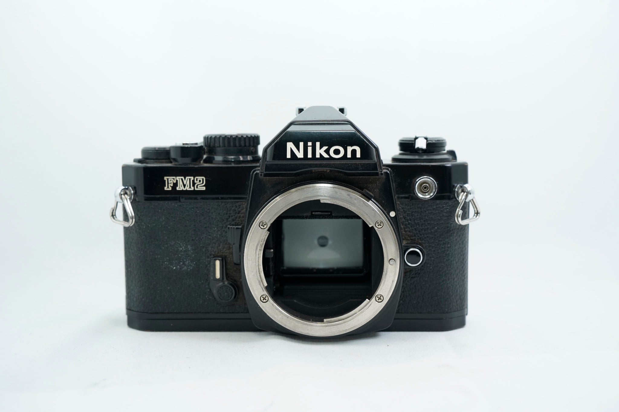 NIKON FM2 / AI 28mm F2.8