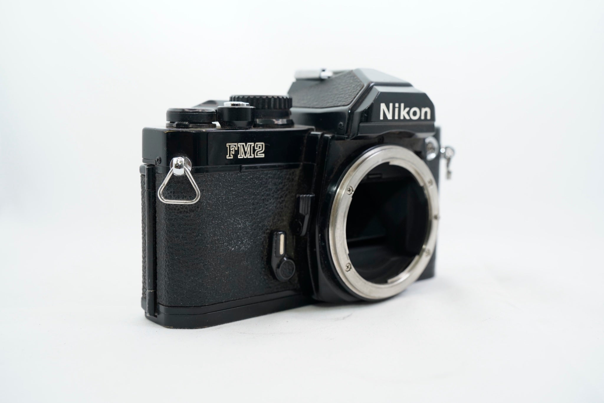 NIKON FM2 / AI 28mm F2.8