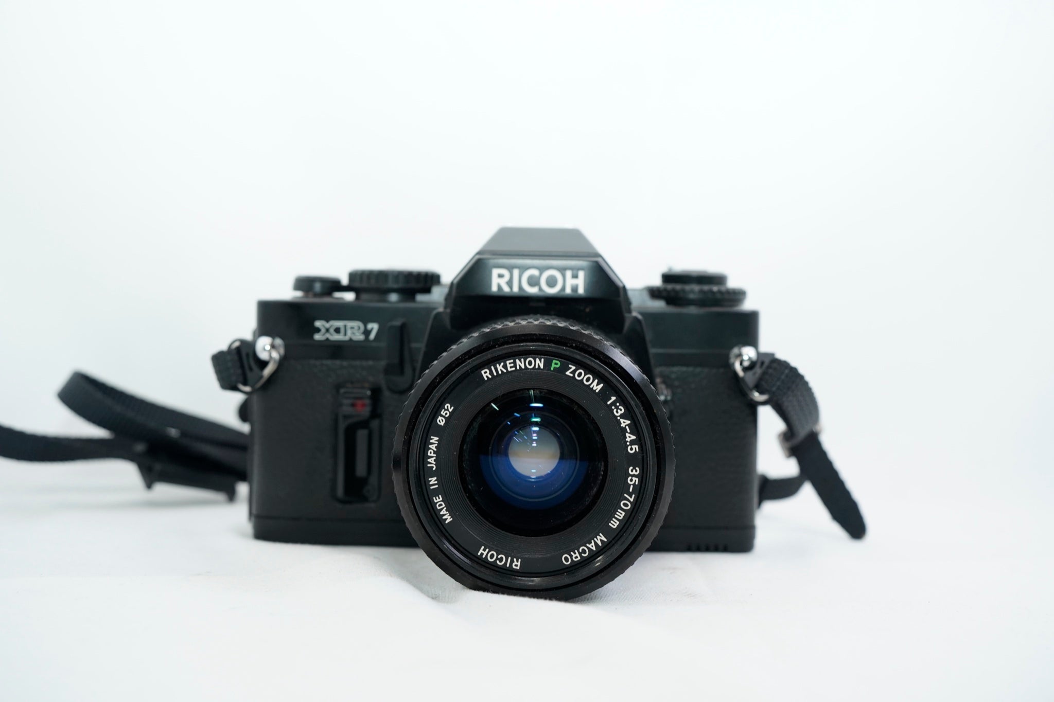 RICOH XR7 RIKENON F3.4-4.5 35-70mm