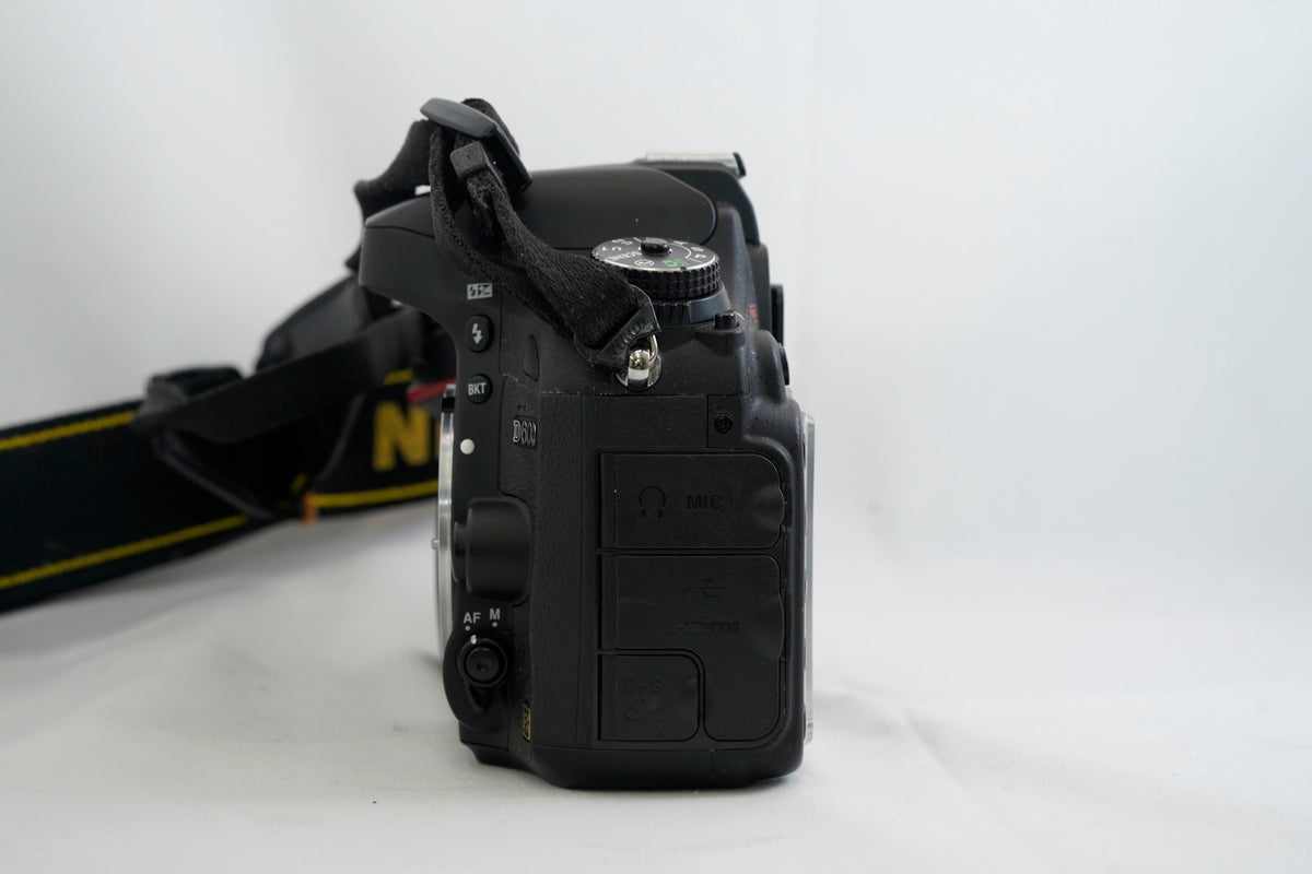 NIKON D600 バッテリ、チャージャー