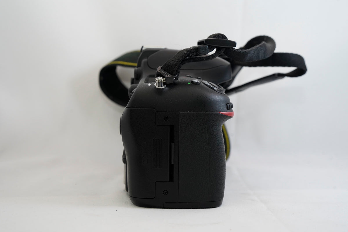 NIKON D600 バッテリ、チャージャー