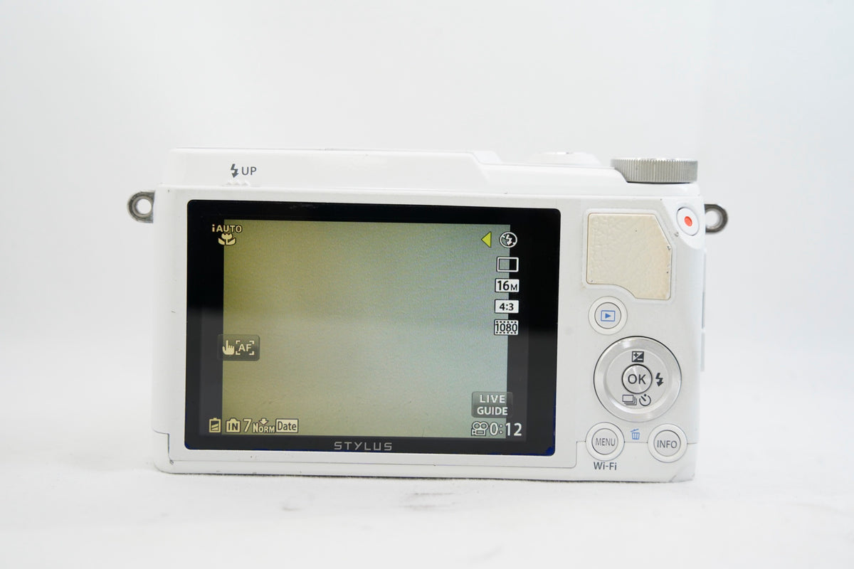 OLYMPUS STYLUS SH-1 ホワイト（付属：バッテリー）