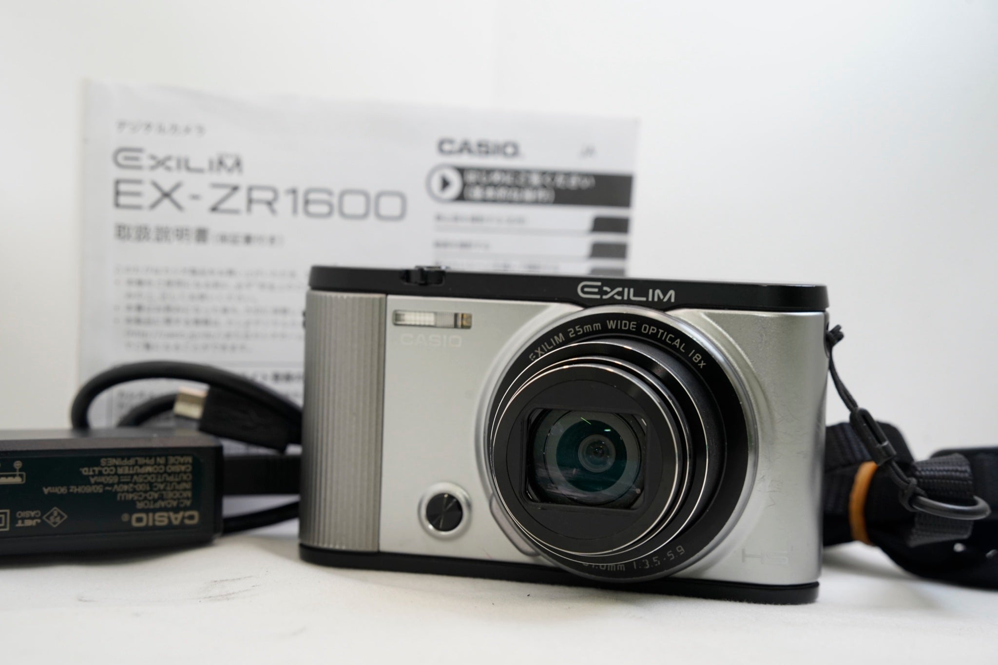 【稼働美品】CASIO EXILIM EX-ZR1600 付属アリ CASIO EXILIM EX-ZR1600 シルバー（付属：バッテリー）
