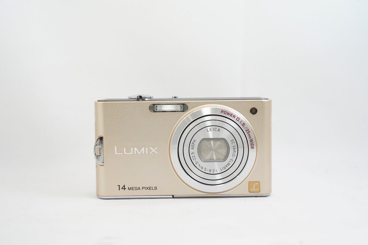 Panasonic LUMIX DMC-FX66 ゴールド（付属：バッテリー）