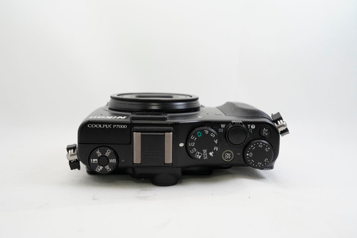 Nikon COOLPIX P7000