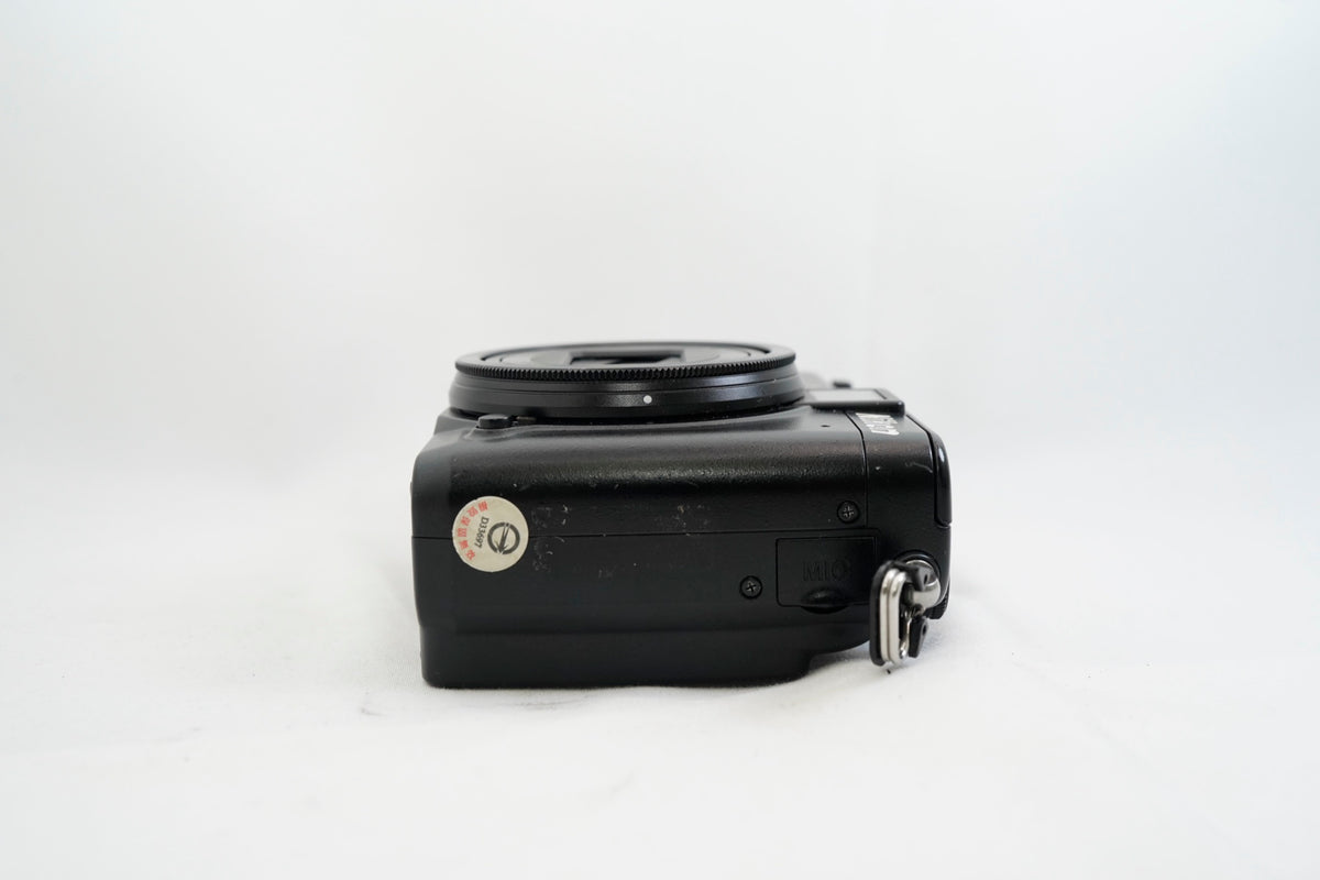 Nikon COOLPIX P7000