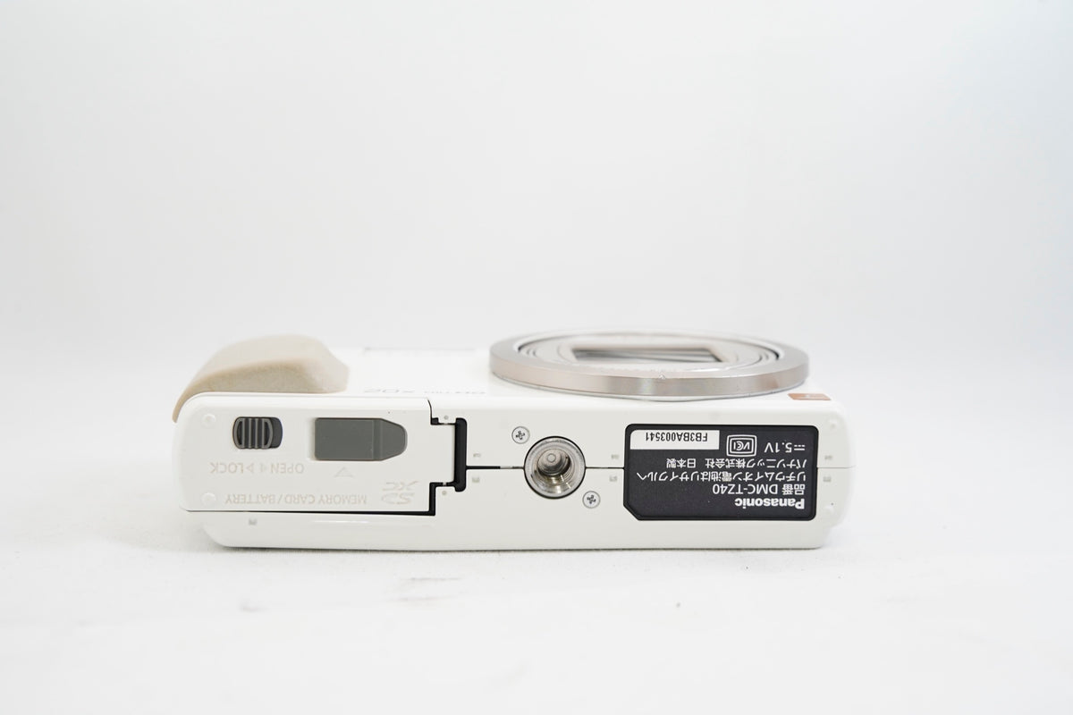 Panasonic LUMIX DMC-TZ40 ホワイト FB3BA003541（付属：バッテリー）