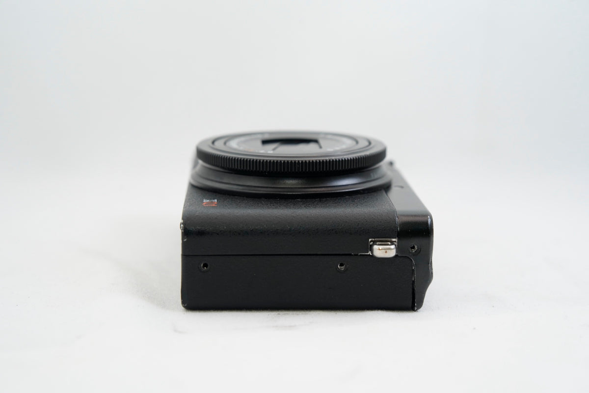 FUJIFILM XQ1 (4C010208)