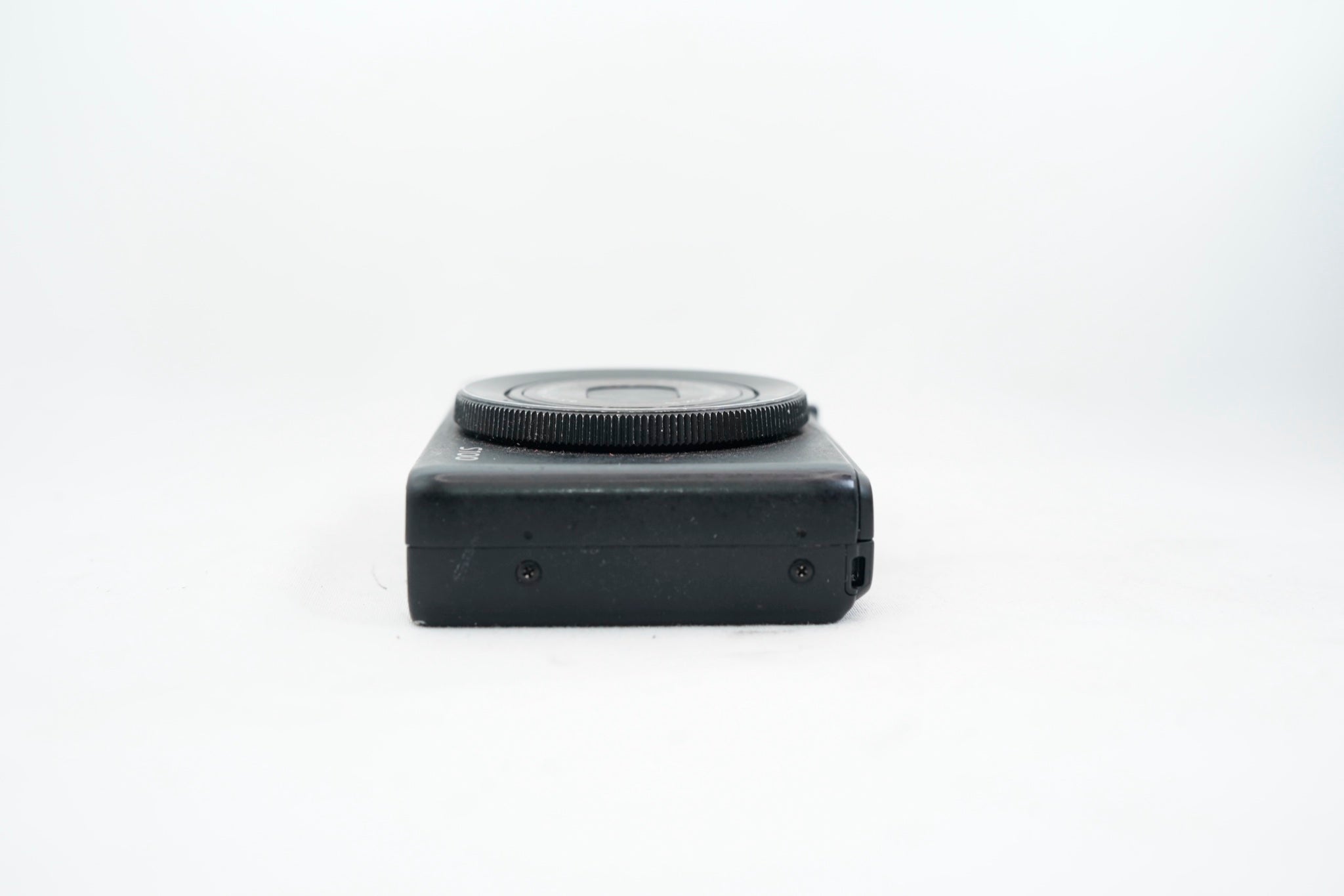 Canon Power Shot S100 ブラック（付属：バッテリー・充電器・箱）