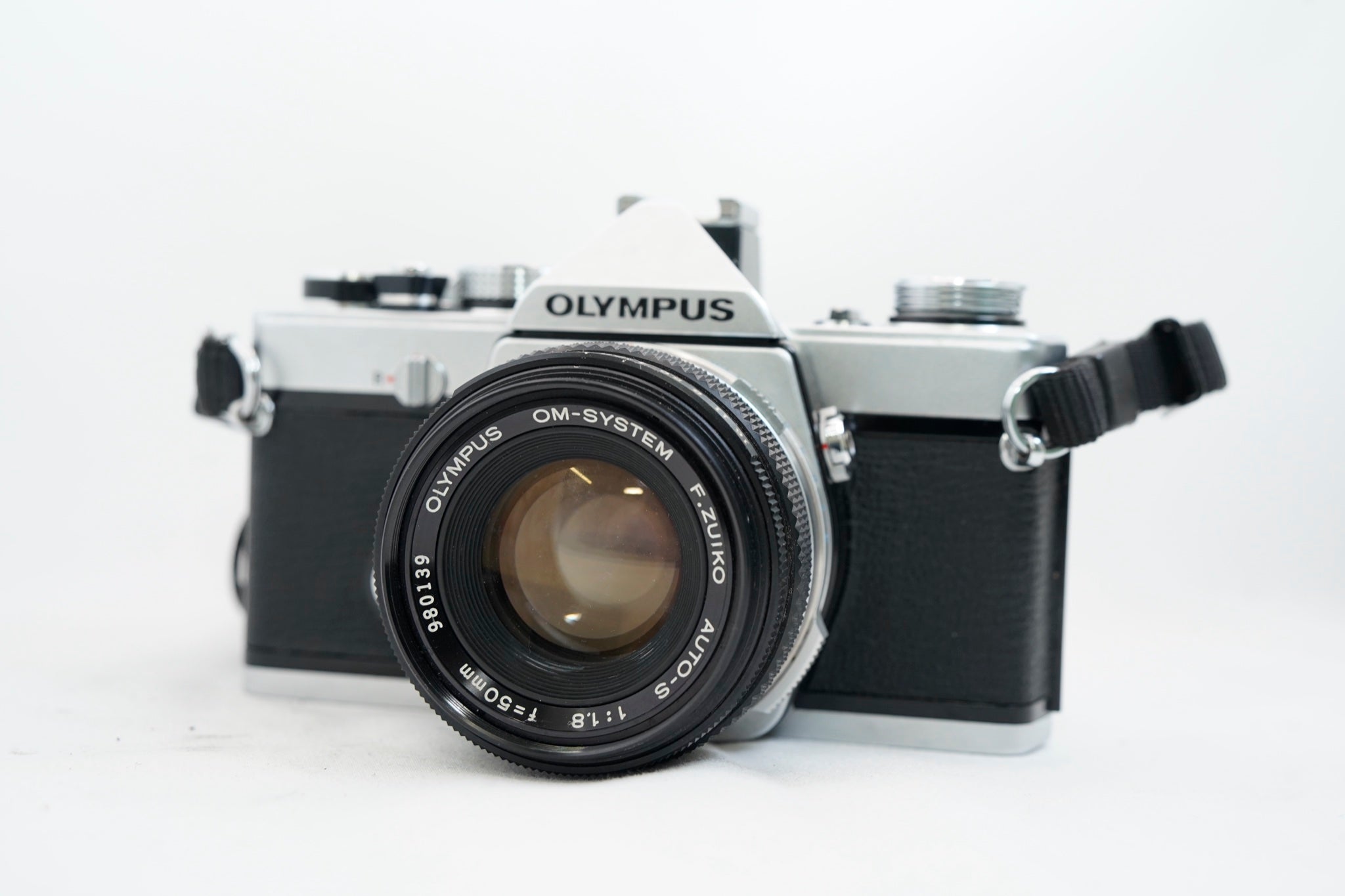 OLYMPUS OM-1 / OLYMPUS OM-SYSTEM F.ZUIKO AUTO-S 50mm F1.8