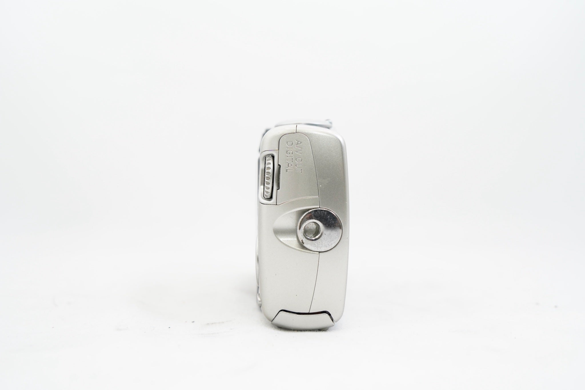 Canon IXY DIGITAL 800 IS シルバー（付属：説明書・箱・バッテリー・充電器）