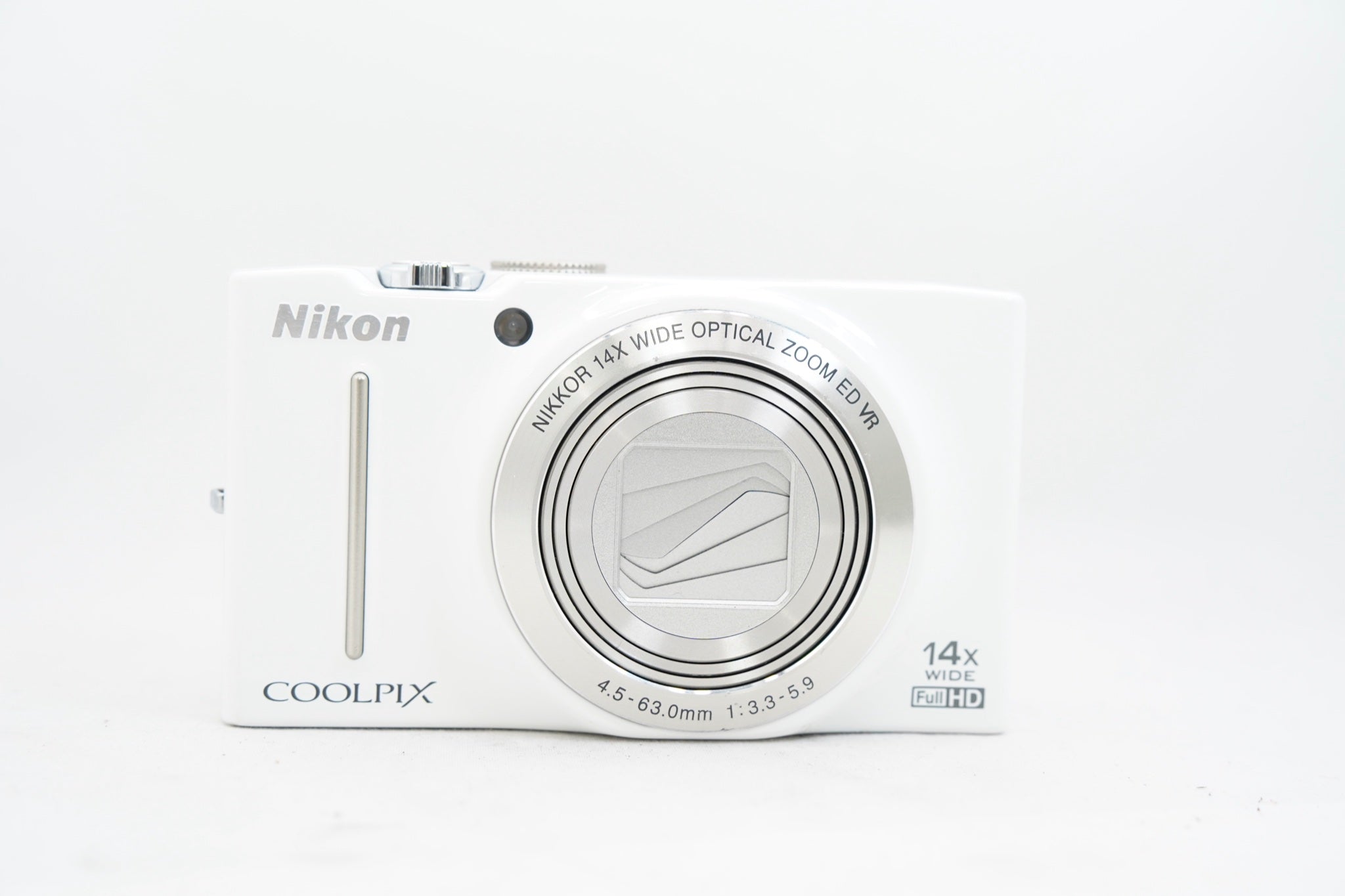 Nikon COOLPIX S8200 ホワイト（付属：バッテリー）