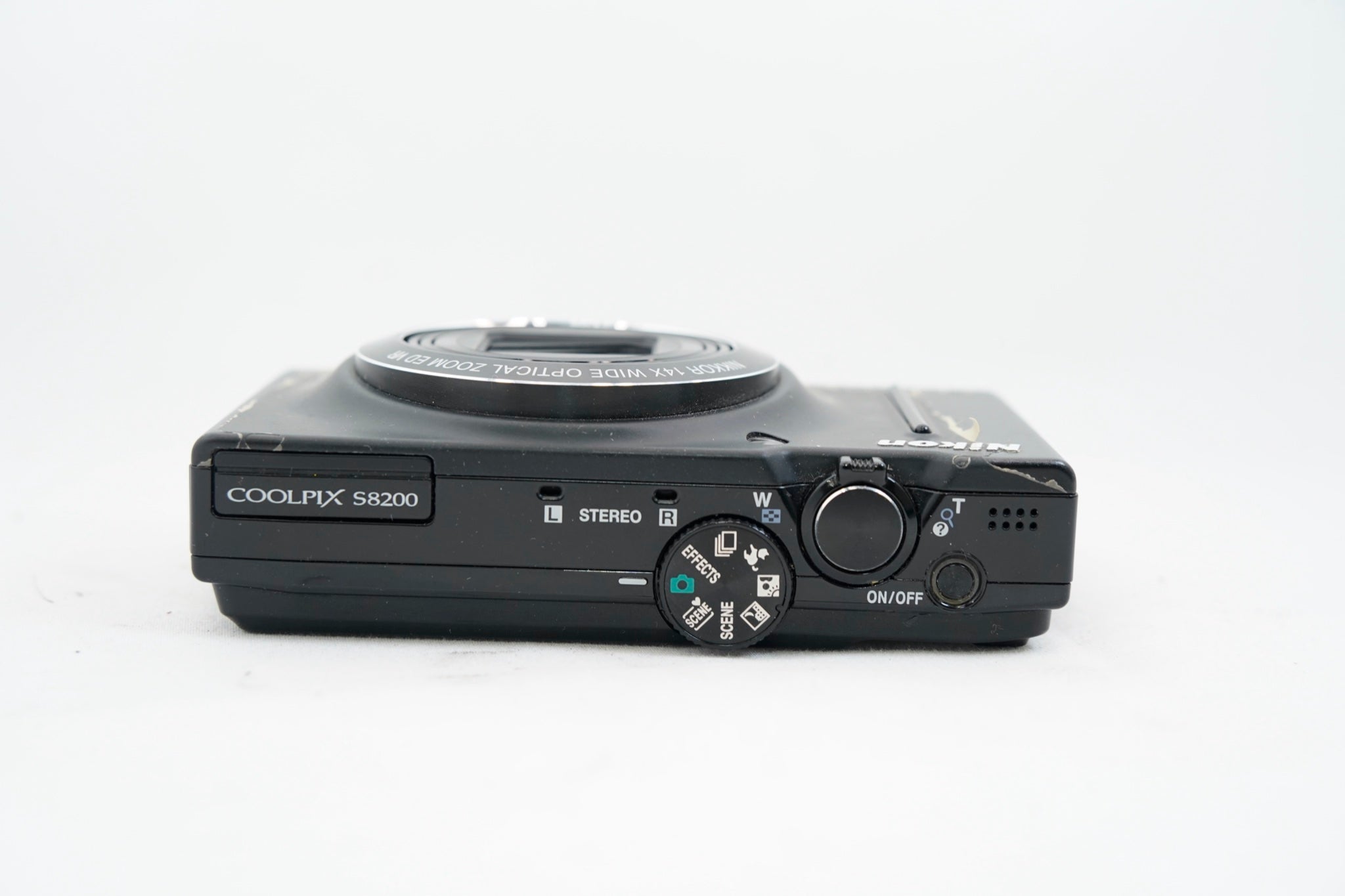 Nikon COOLPIX S8200 ブラック（付属：バッテリー）