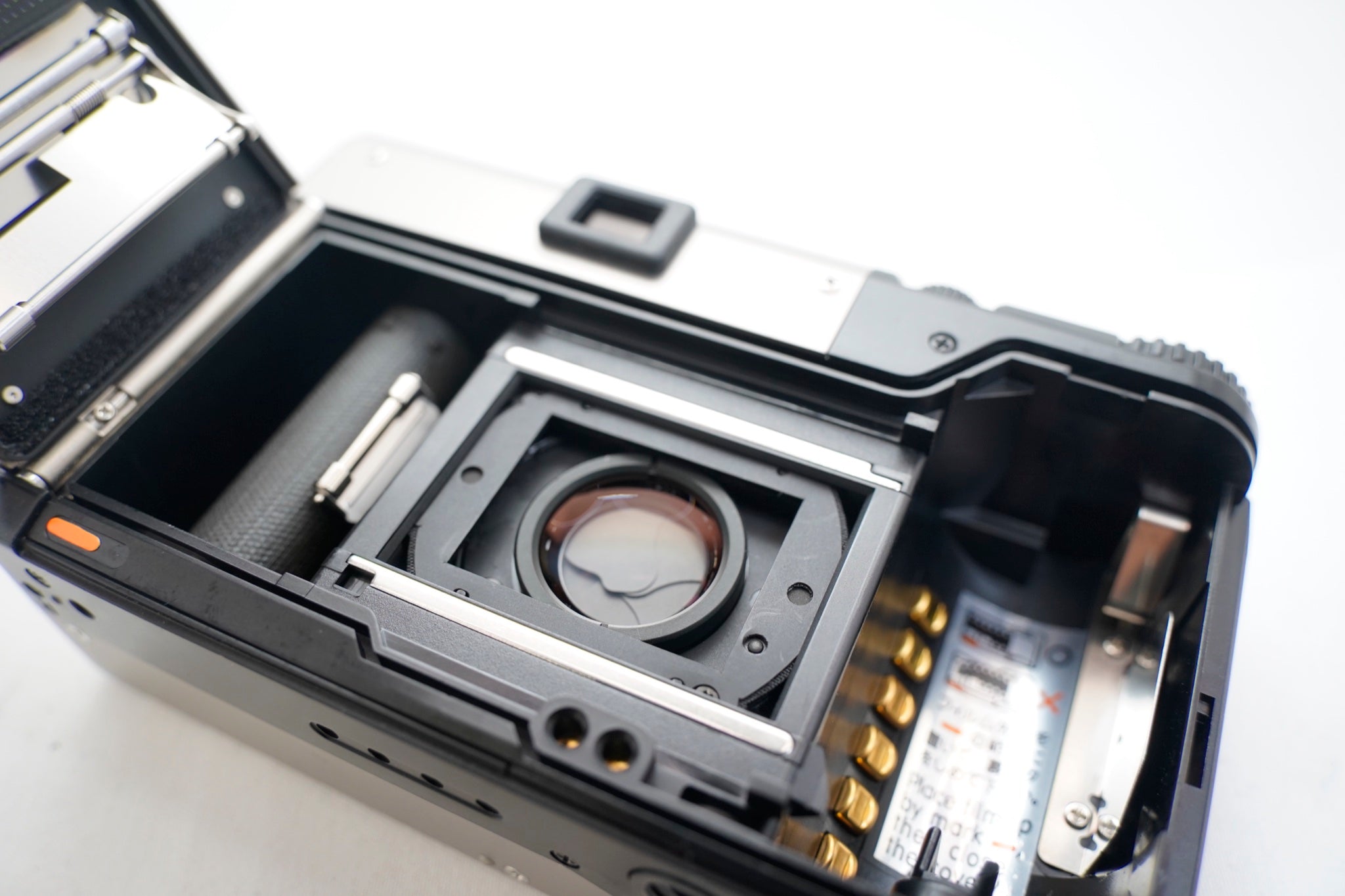 CONTAX T3 シルバー　フィルムカメラ CONTAX T3 シルバー double teeth