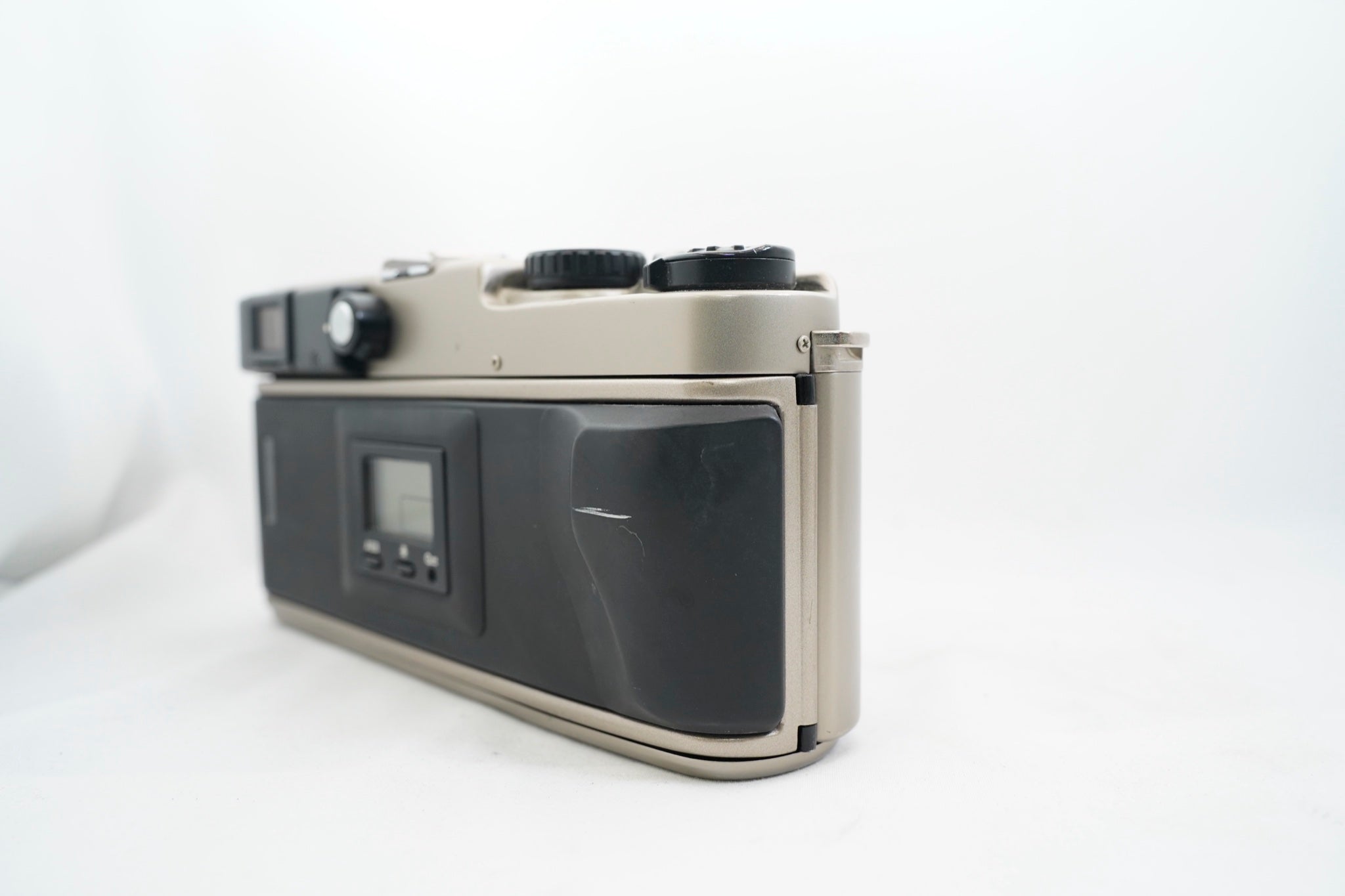 FUJIFILM TX-1 / SUPER-EBC FUJINON 45mm F4 フィルター付属