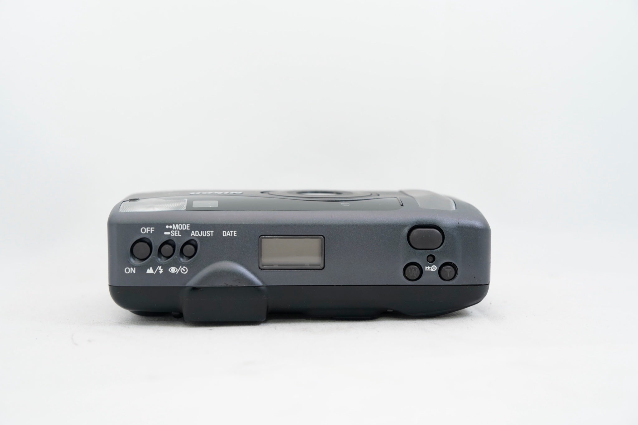 NIKON ZOOM 130 AF #4066
