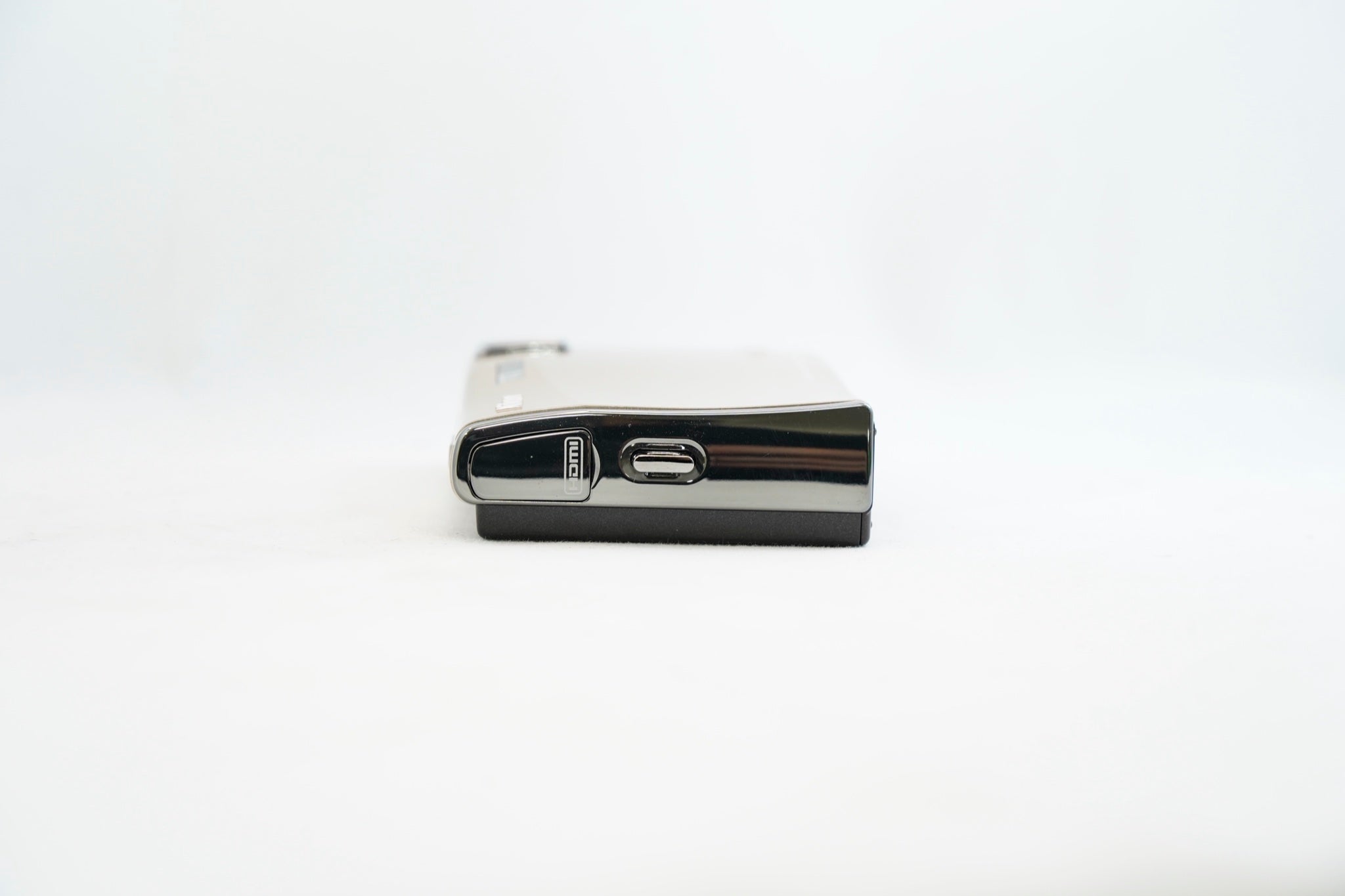 Nikon COOLPIX S60 ゴールド（付属：バッテリー）