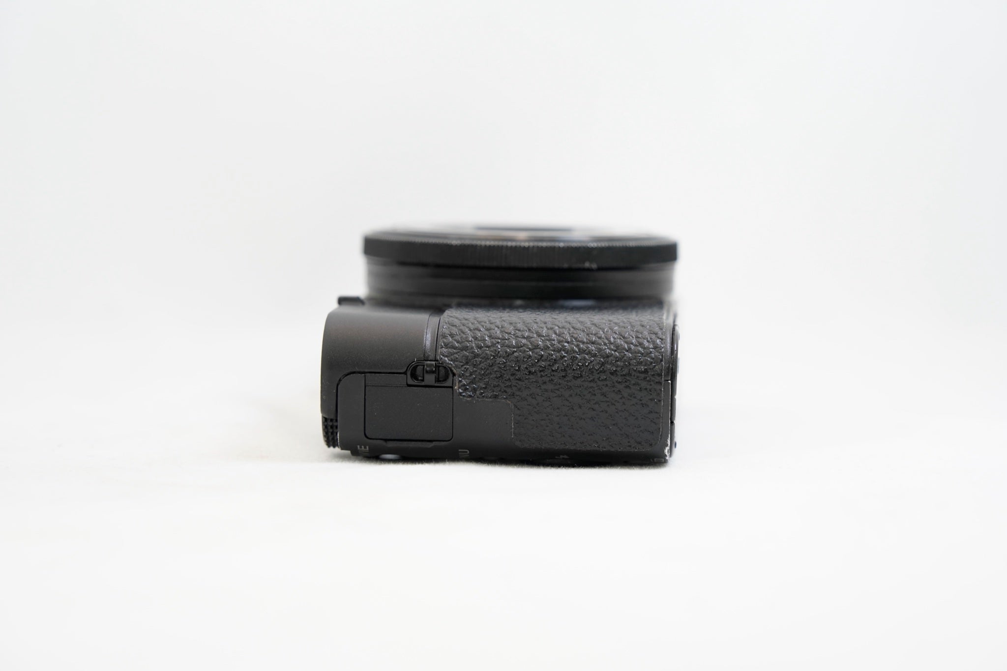 SONY Cyber-shot DSC-RX100 ブラック（付属：バッテリー）