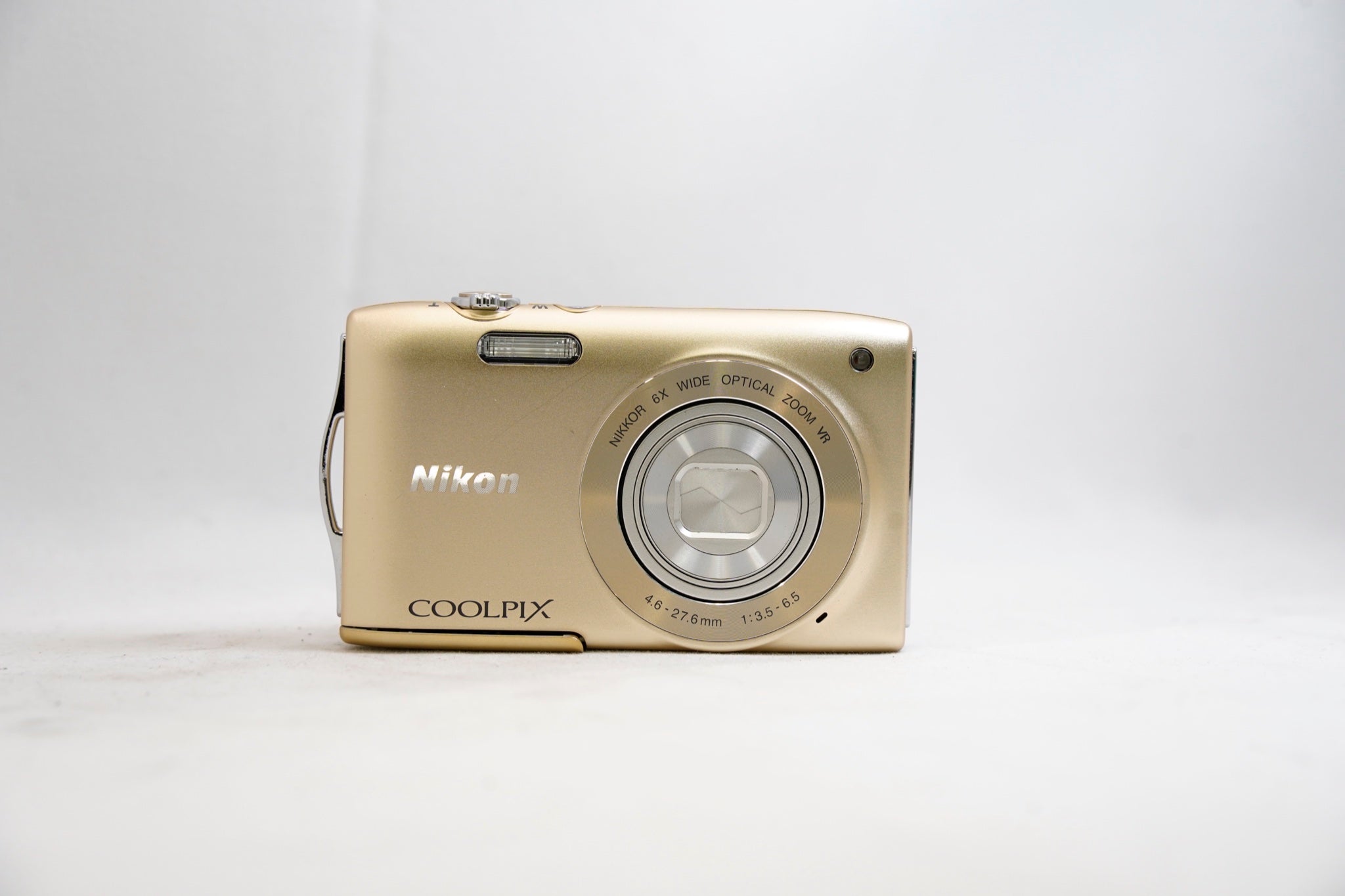 Nikon COOLPIX S3300 ゴールド（付属：バッテリー、充電器、箱）