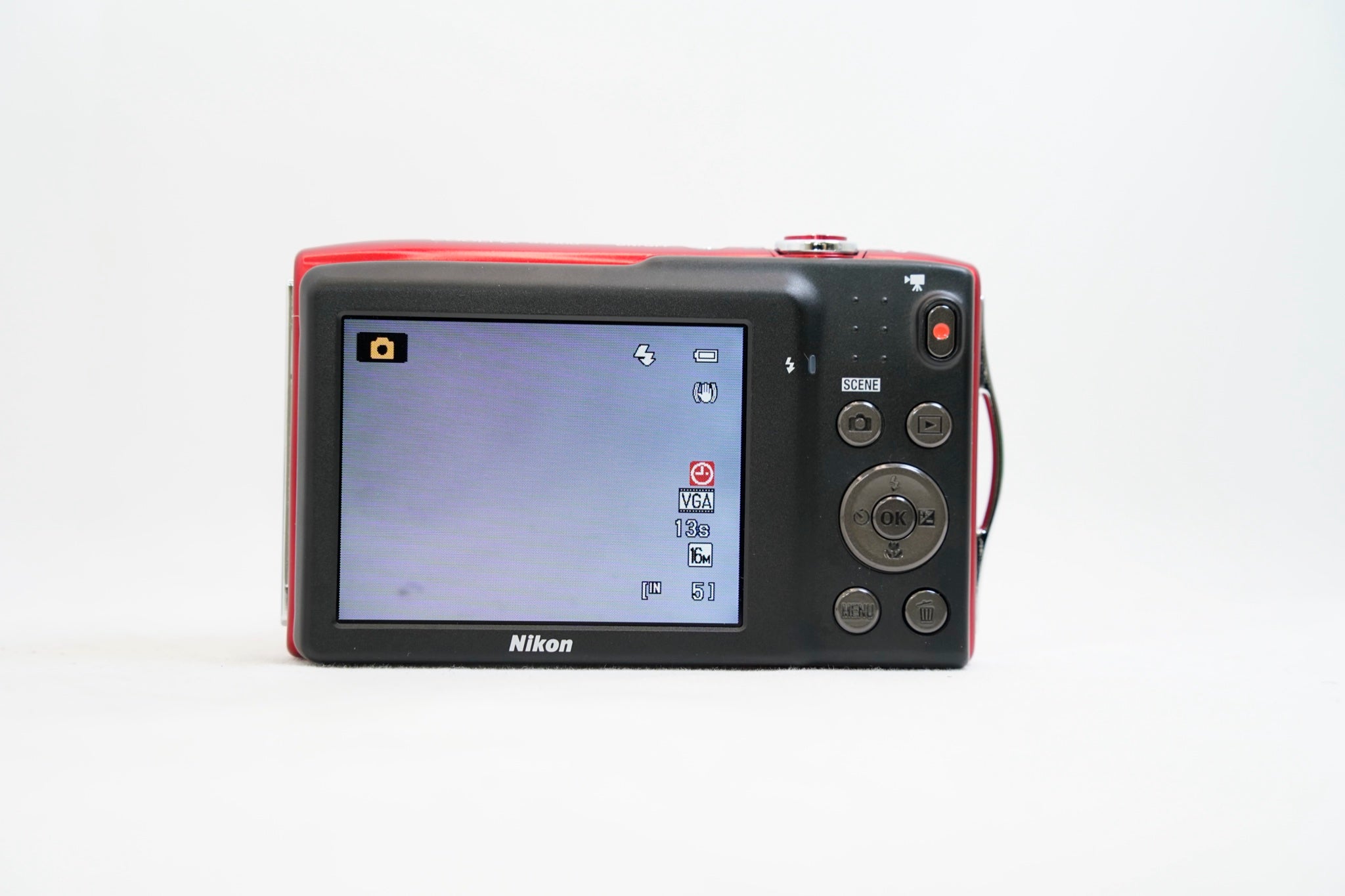 Nikon COOLPIX S3300 レッド（付属：ケーブル充電器、バッテリー）