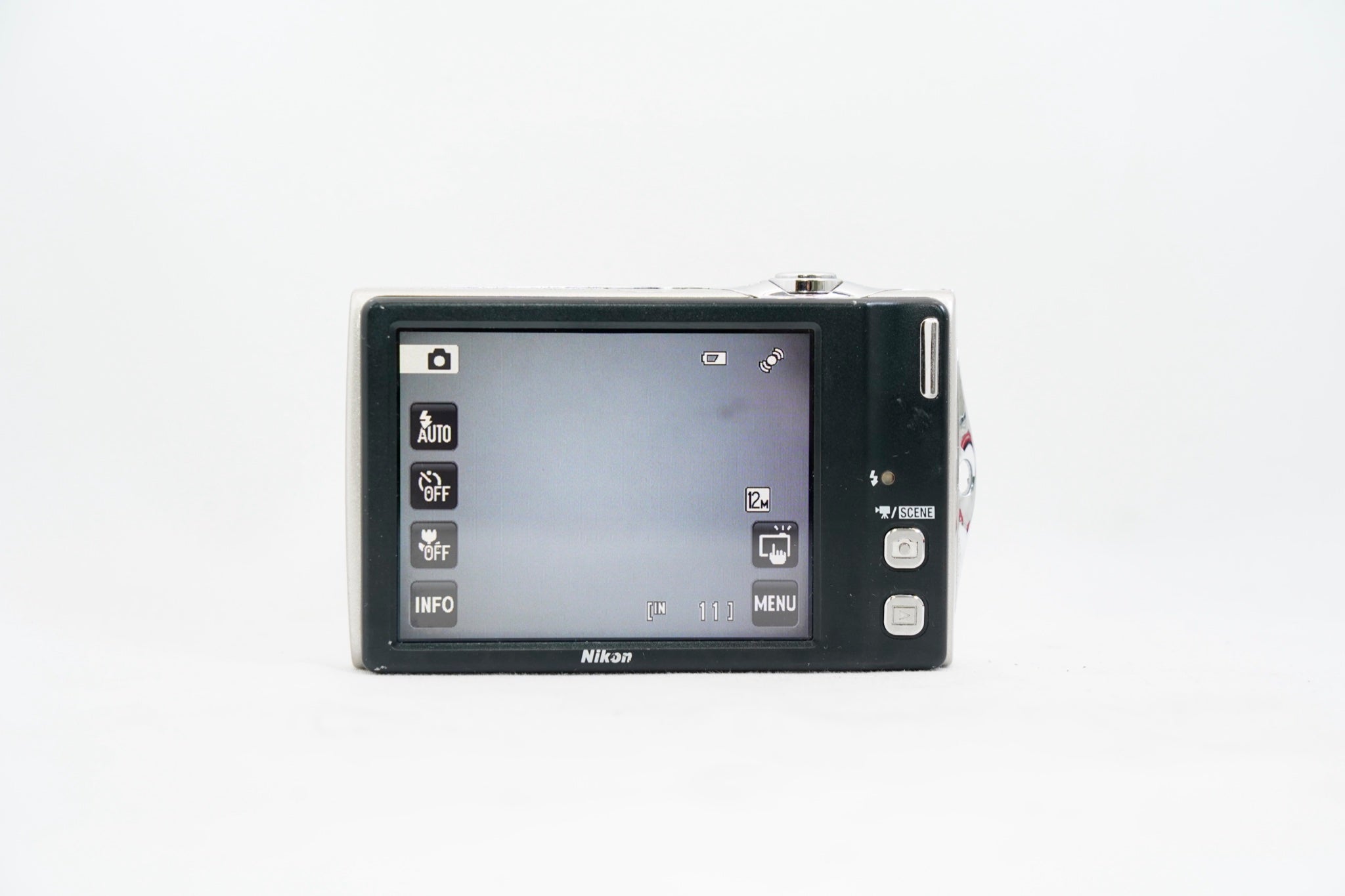 NIKON COOLPIX S4000 シルバー