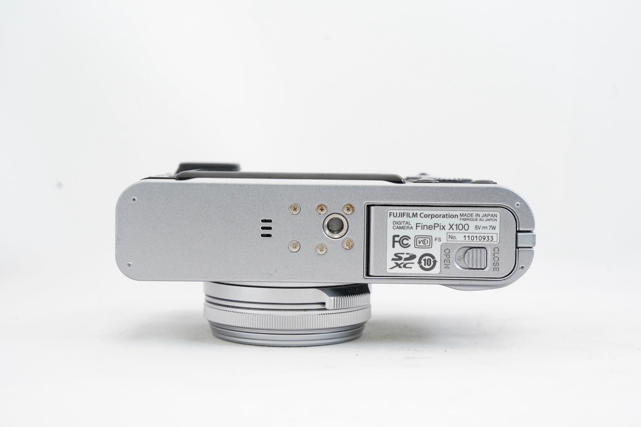 FUJIFILM FinePix X100