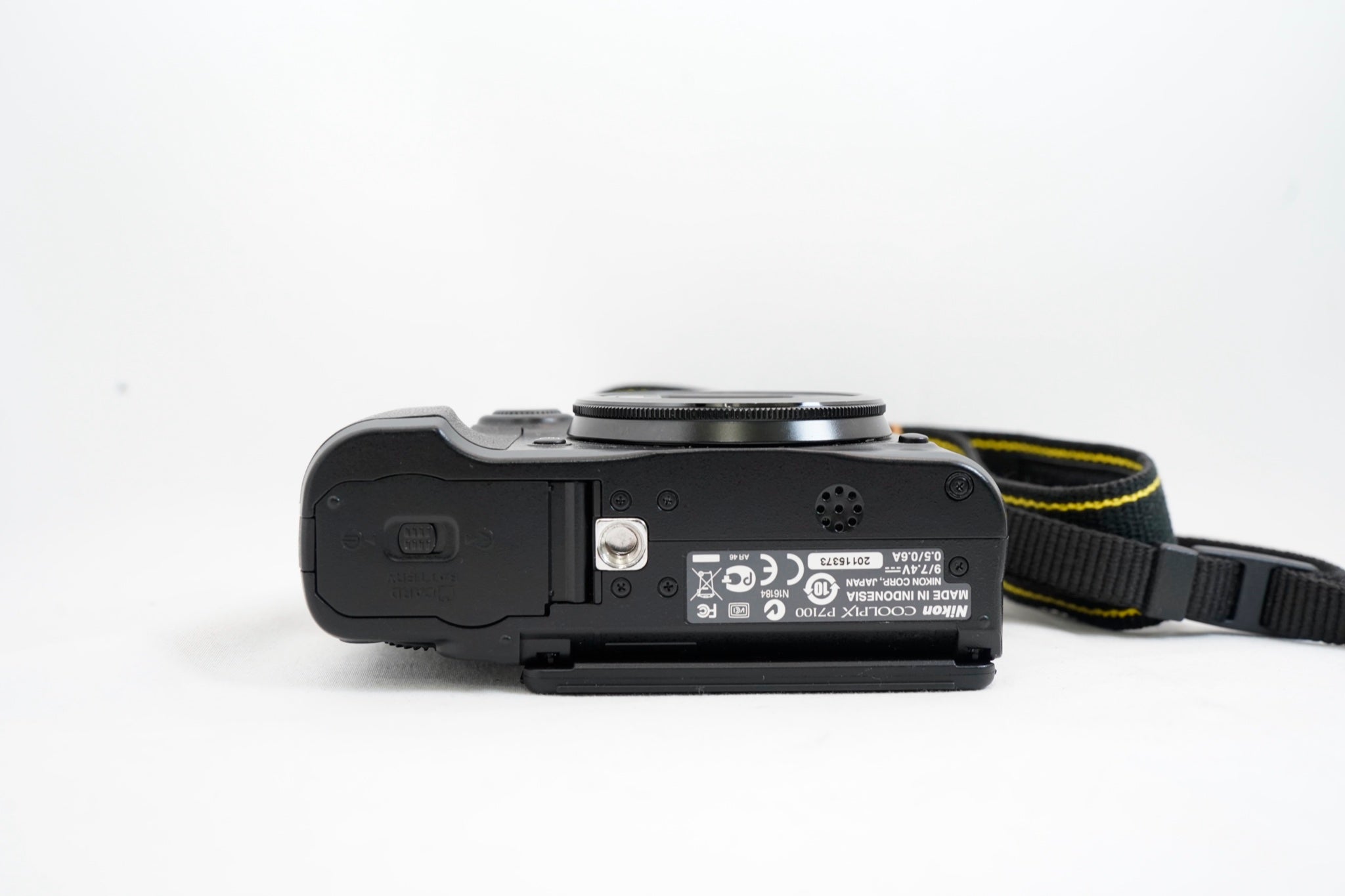 NIKON COOLPIX P7100 ブラック 充電器付属