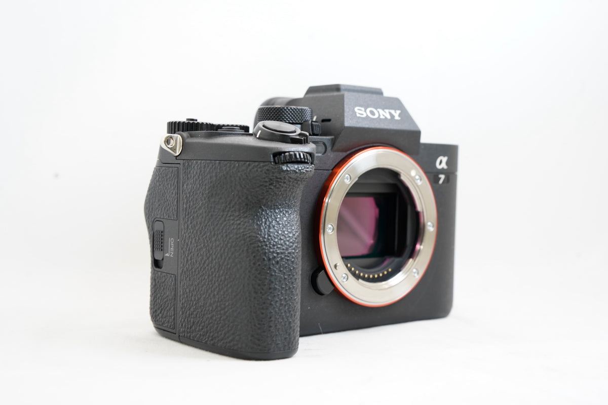 SONY α7IV