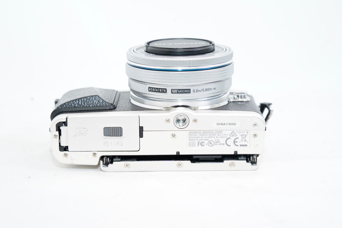 OLYMPUS PEN E-PL7 14-42mm F3.5-5.6
