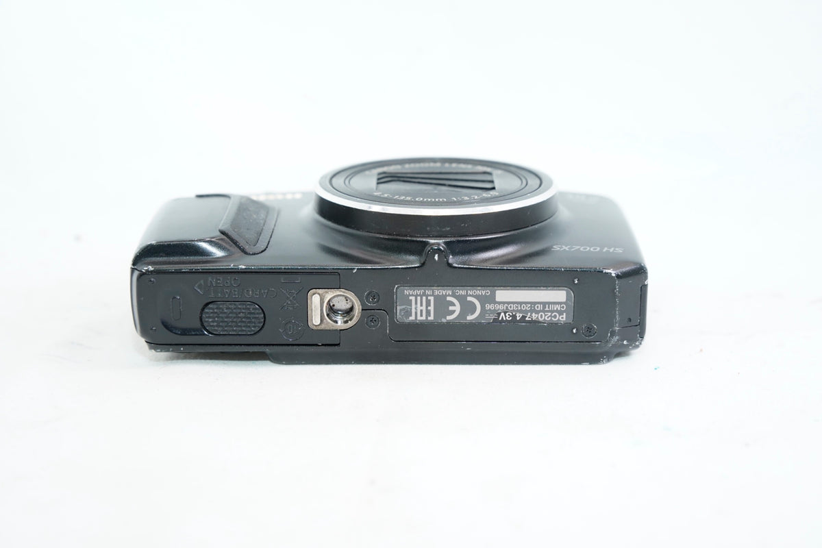 Canon PowerShot SX700 HS ブラック（付属：充電器、バッテリー）