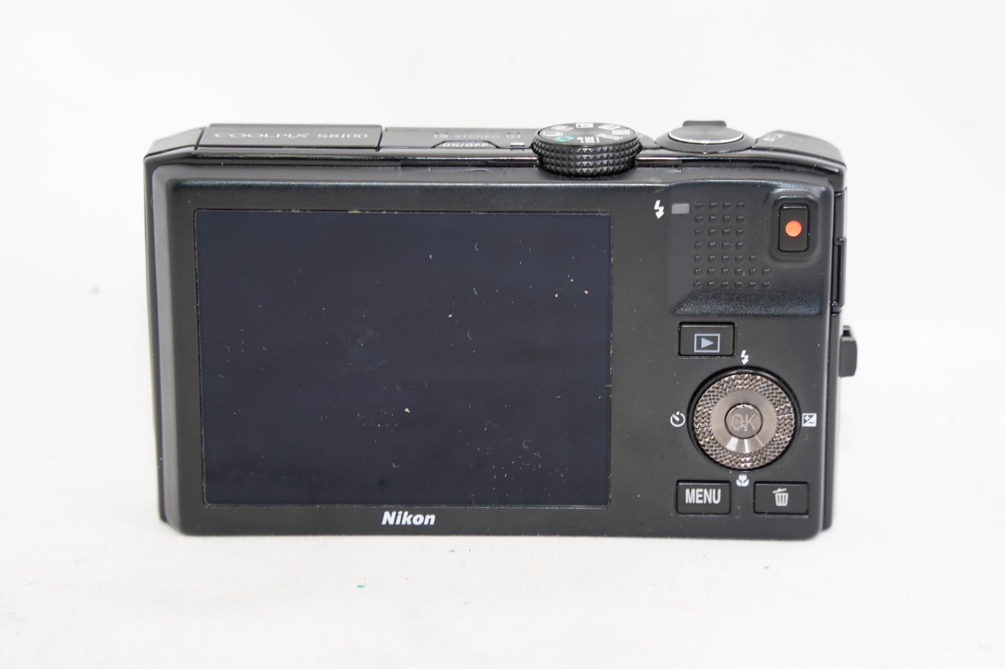 Nikon COOLPIX S8100 黒（付属：バッテリー、充電器、箱）