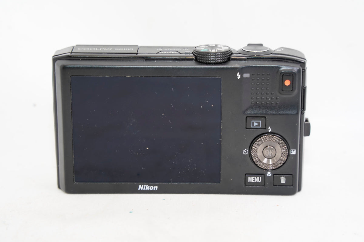Nikon COOLPIX S8100 黒（付属：バッテリー、充電器、箱）