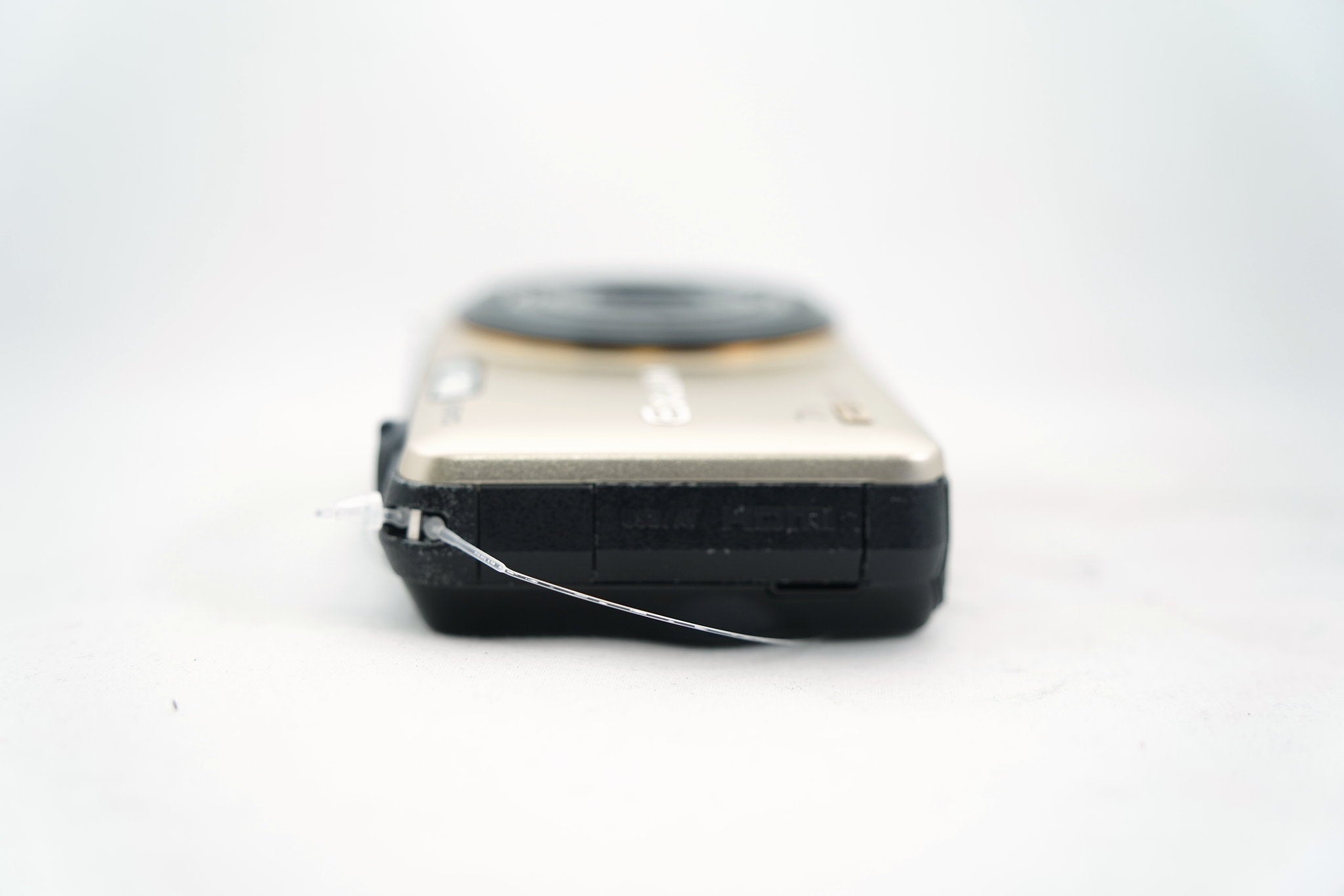 CASIO EXILIM EX-ZR15 ゴールド（付属：バッテリー）