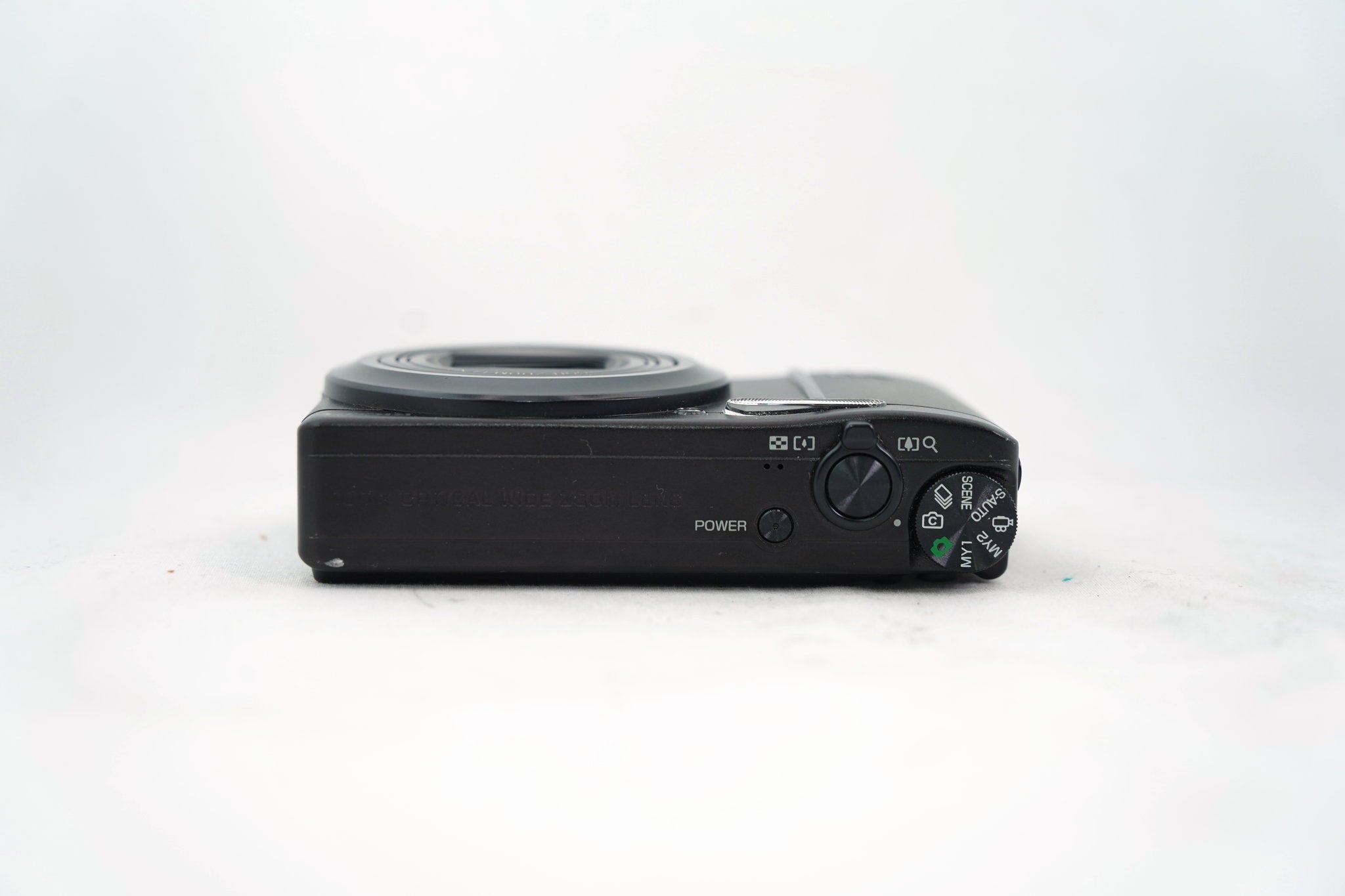 RICOH CX4