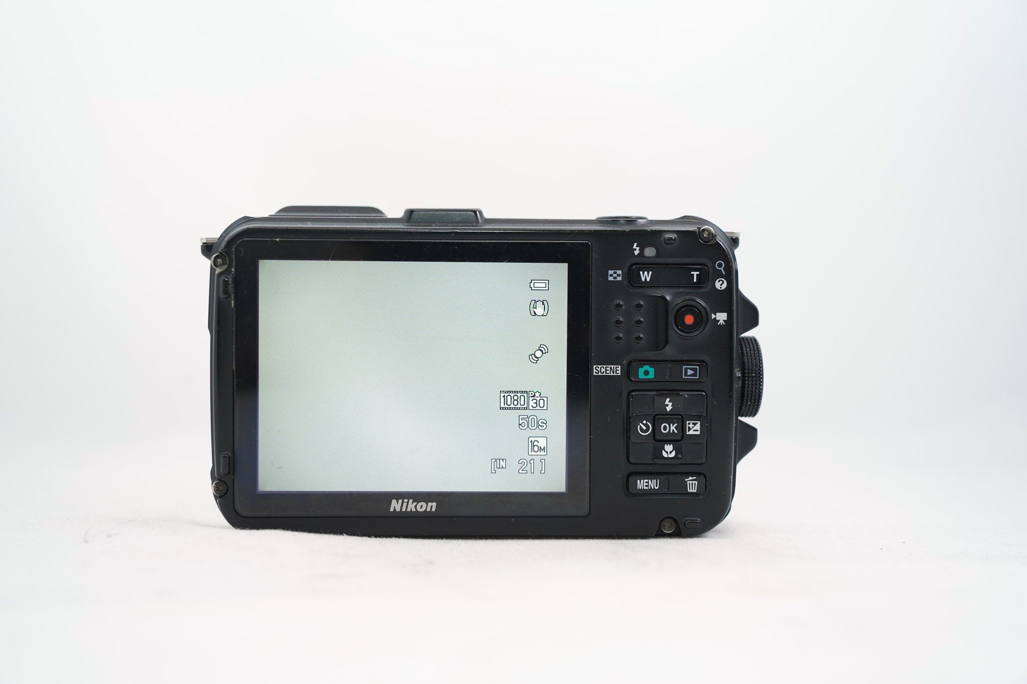 Nikon COOLPIX AW100 本体 迷彩柄 カモフラージュ Nikon COOLPIX AW100 迷彩