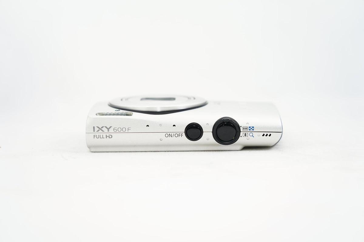 Canon IXY 600F シルバー