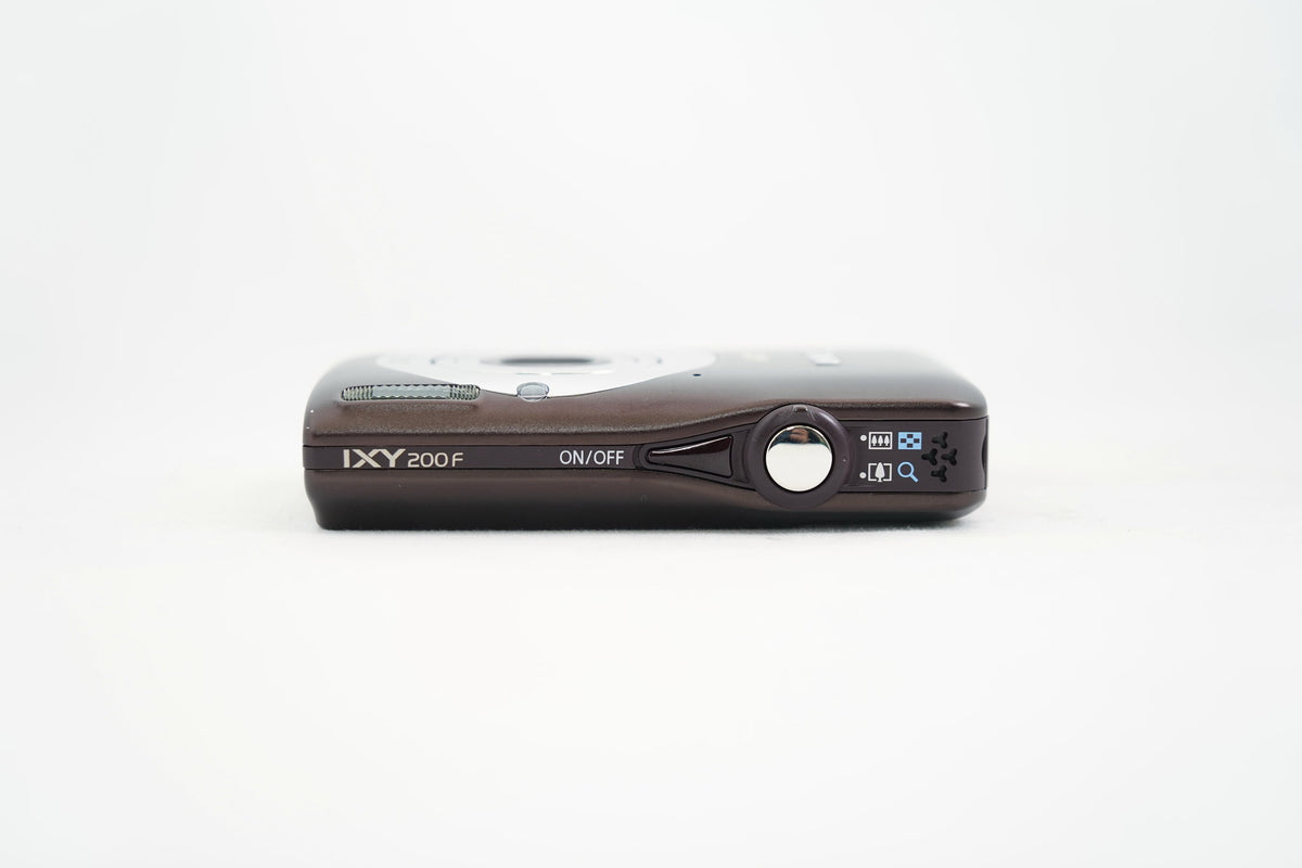 Canon IXY 200F ブラウン