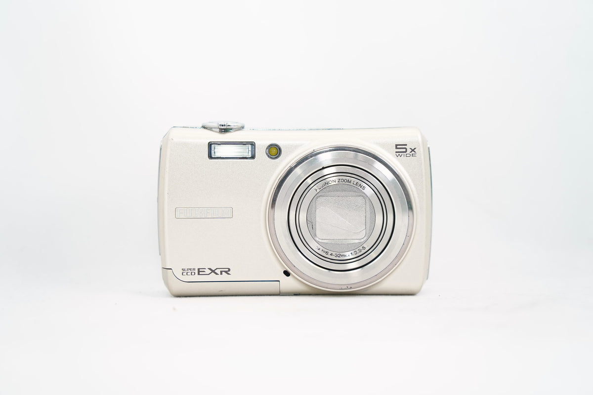 FUJIFILM FINEPIX F200 EXR ゴールド