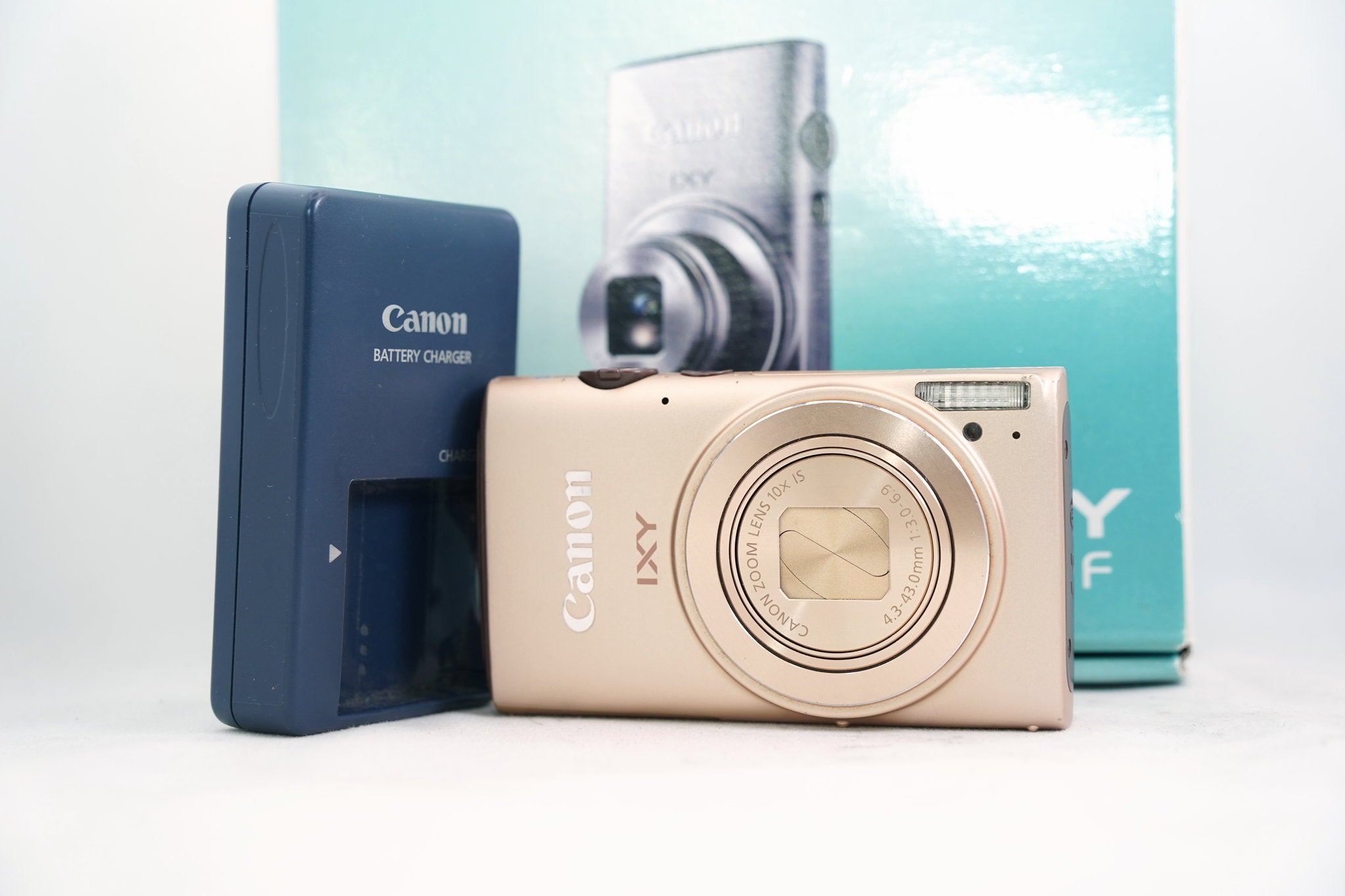 Canon IXY 610F ジャンク Canon IXY 610F ゴールド