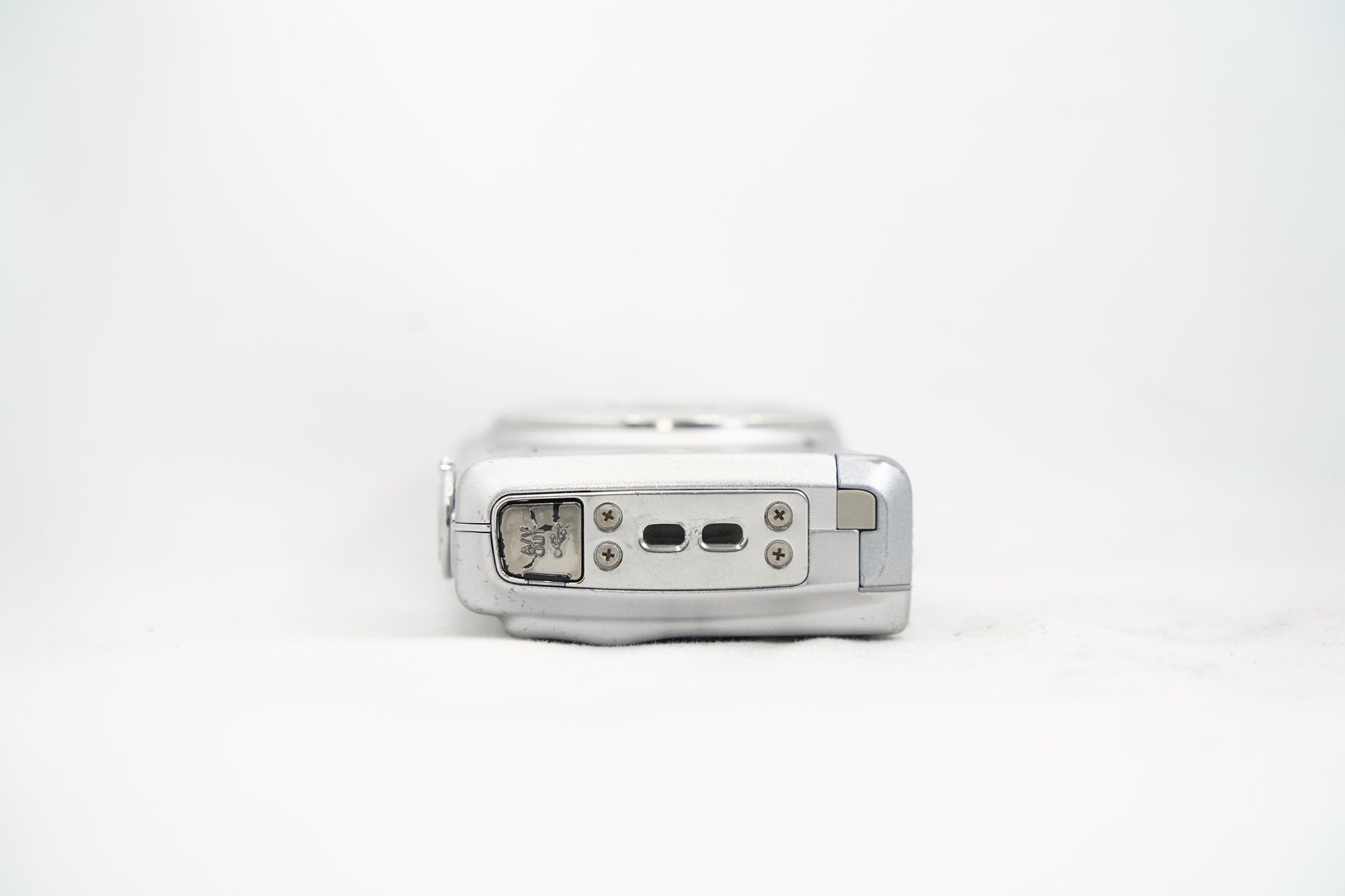 FUJIFILM FINEPIX F100fd シルバー